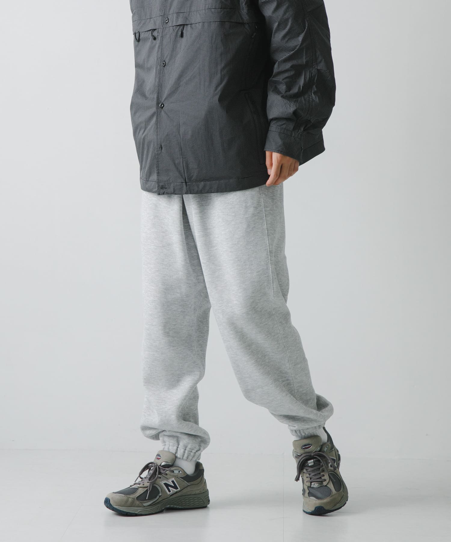 TOP GRAY