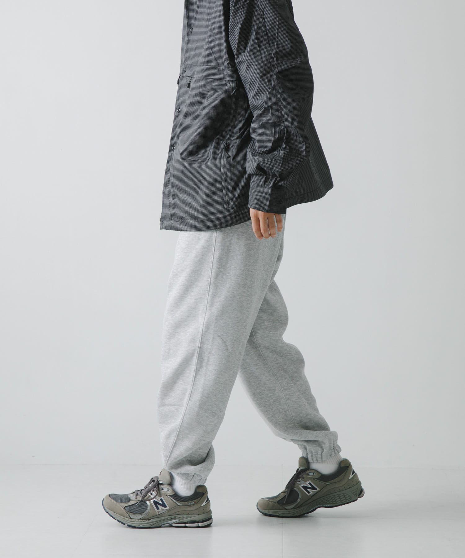 TOP GRAY