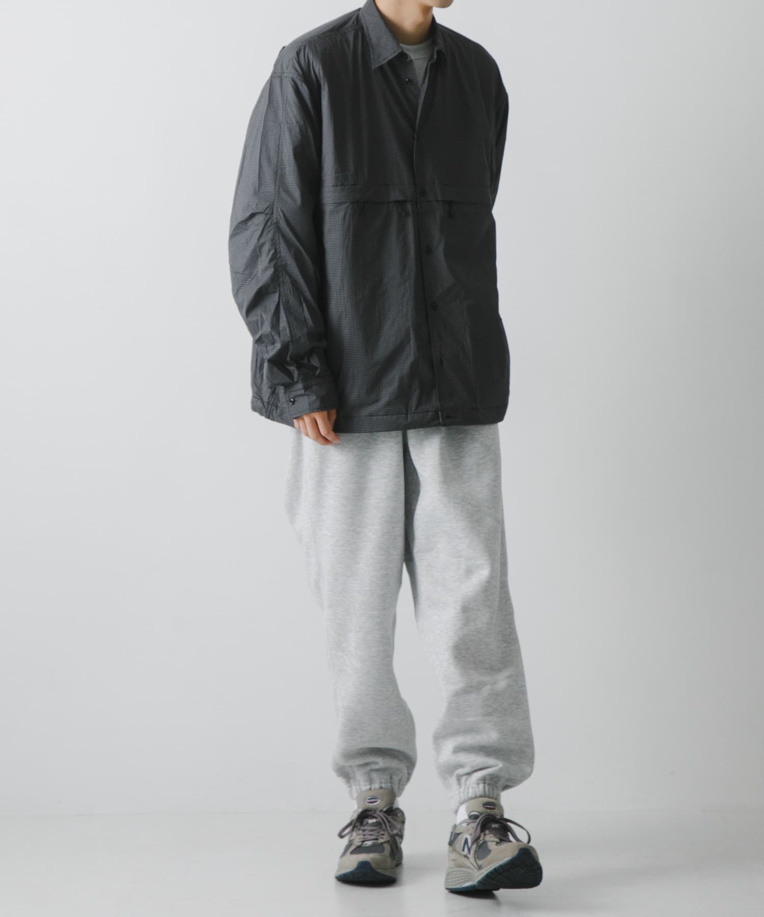 TOP GRAY