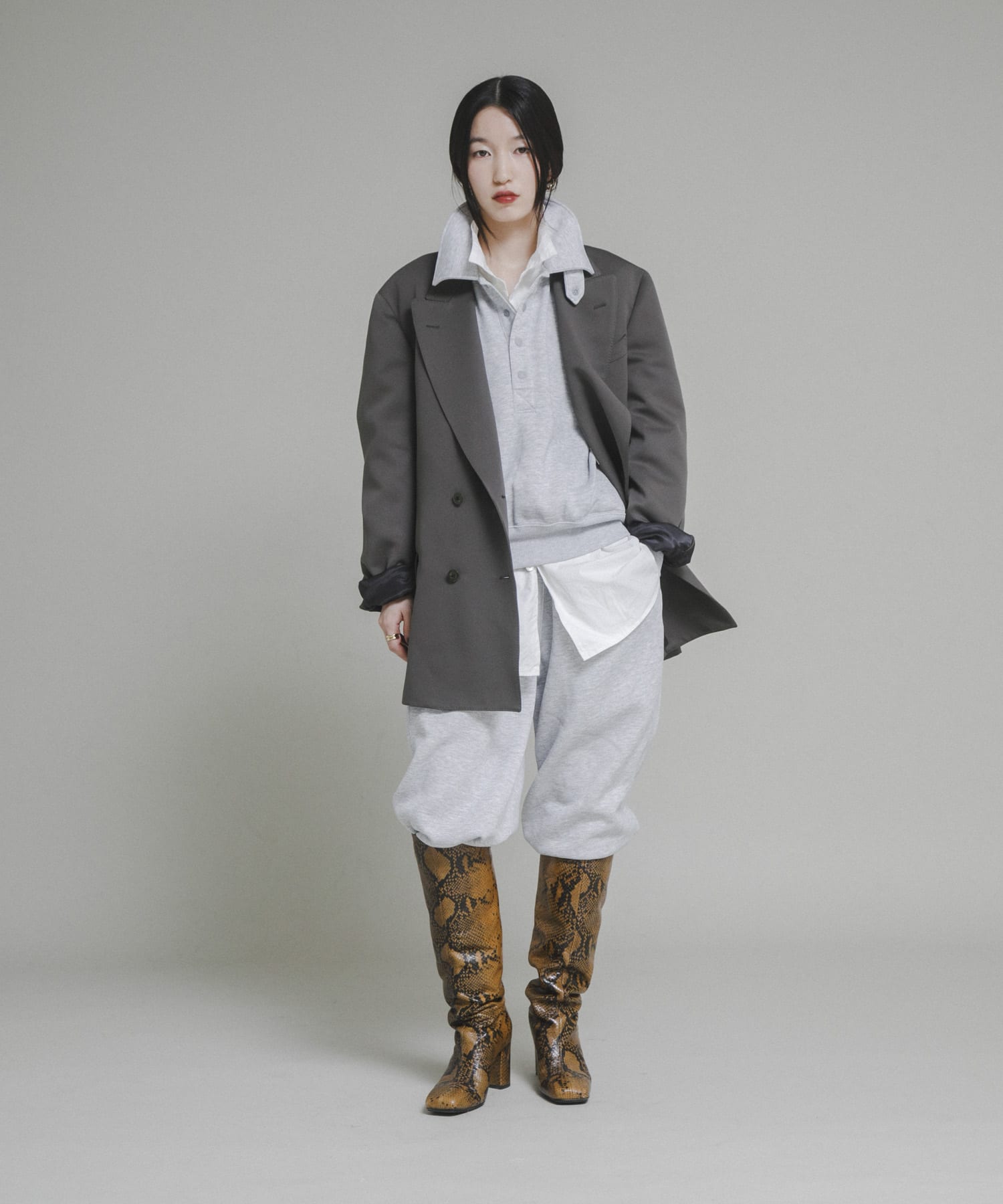 TOP GRAY