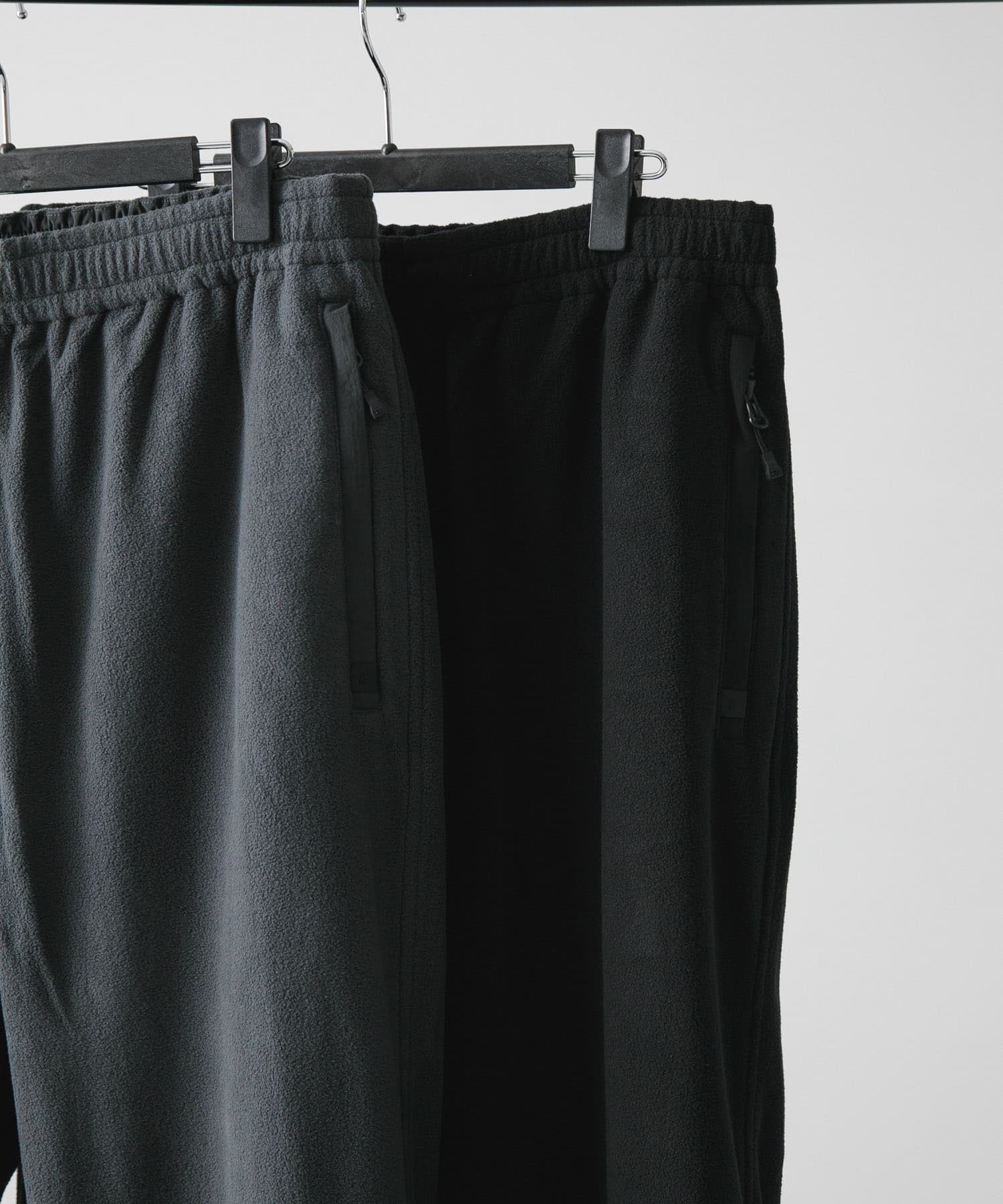 DAIWA PIER39　TECH FLEECE PANTS CHARCOAL S