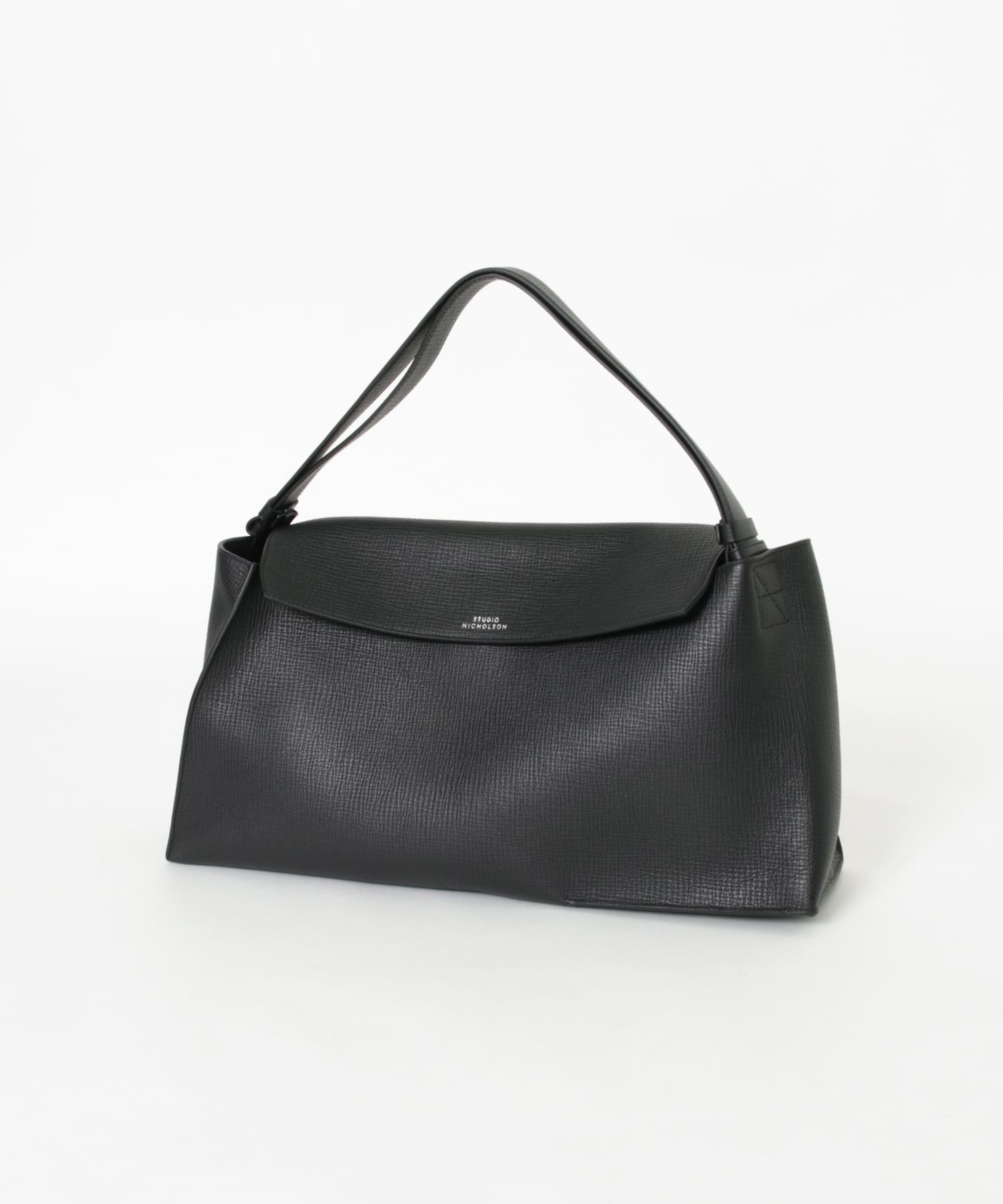 STUDIO NICHOLSON THE FOLDED SHOULDER BAG(one PARCHMENT): バッグ