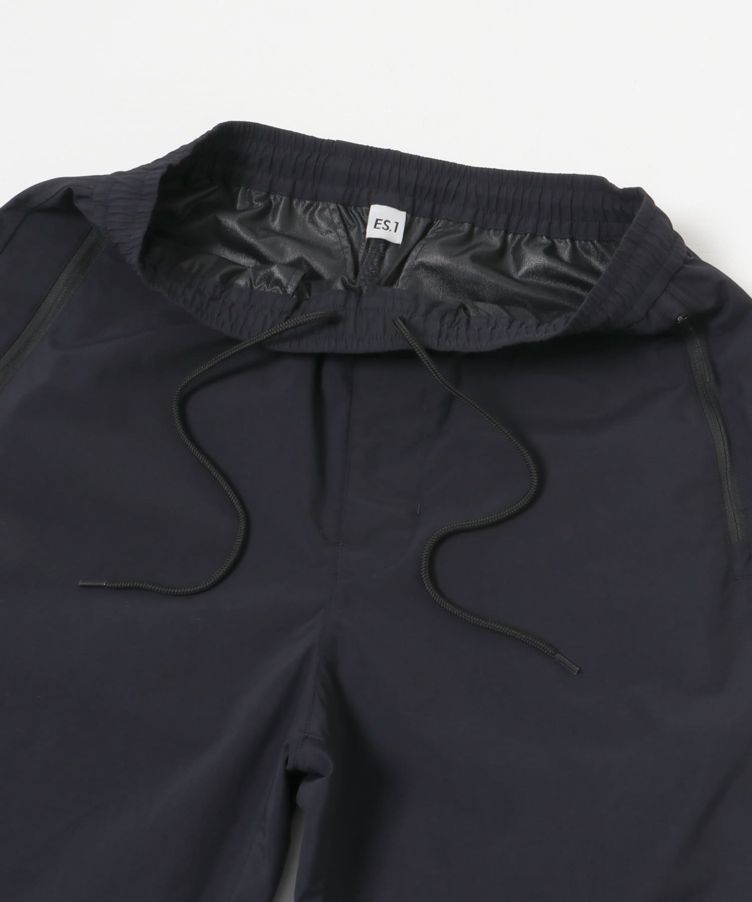 ES.1　Nylon Pants navy M