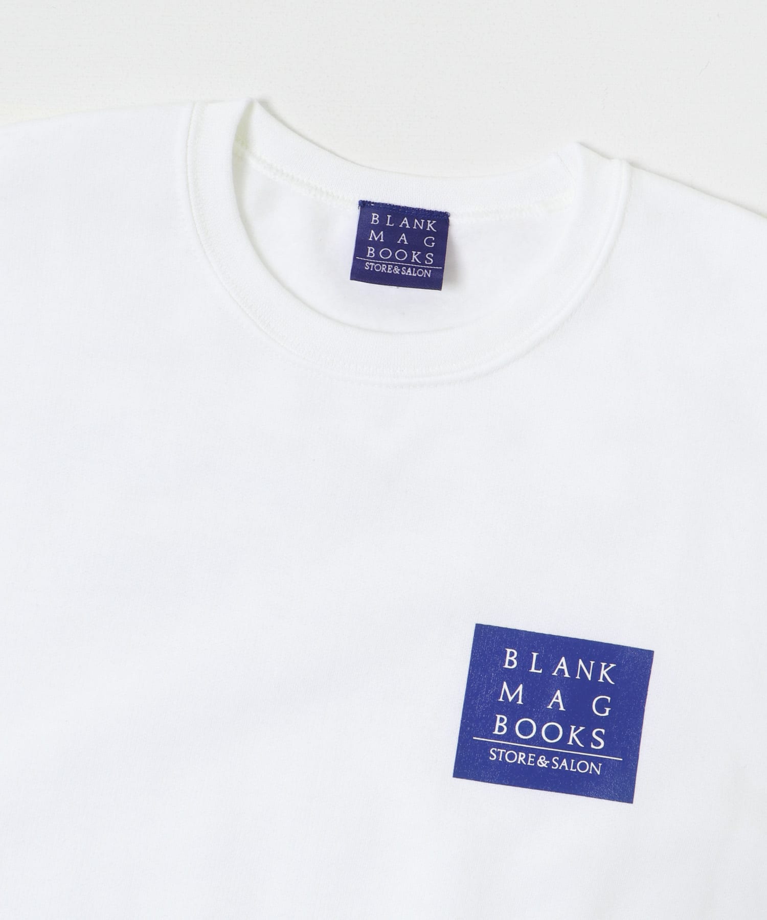 BLANKMAG　SO MANY BOOKS  Crew White M
