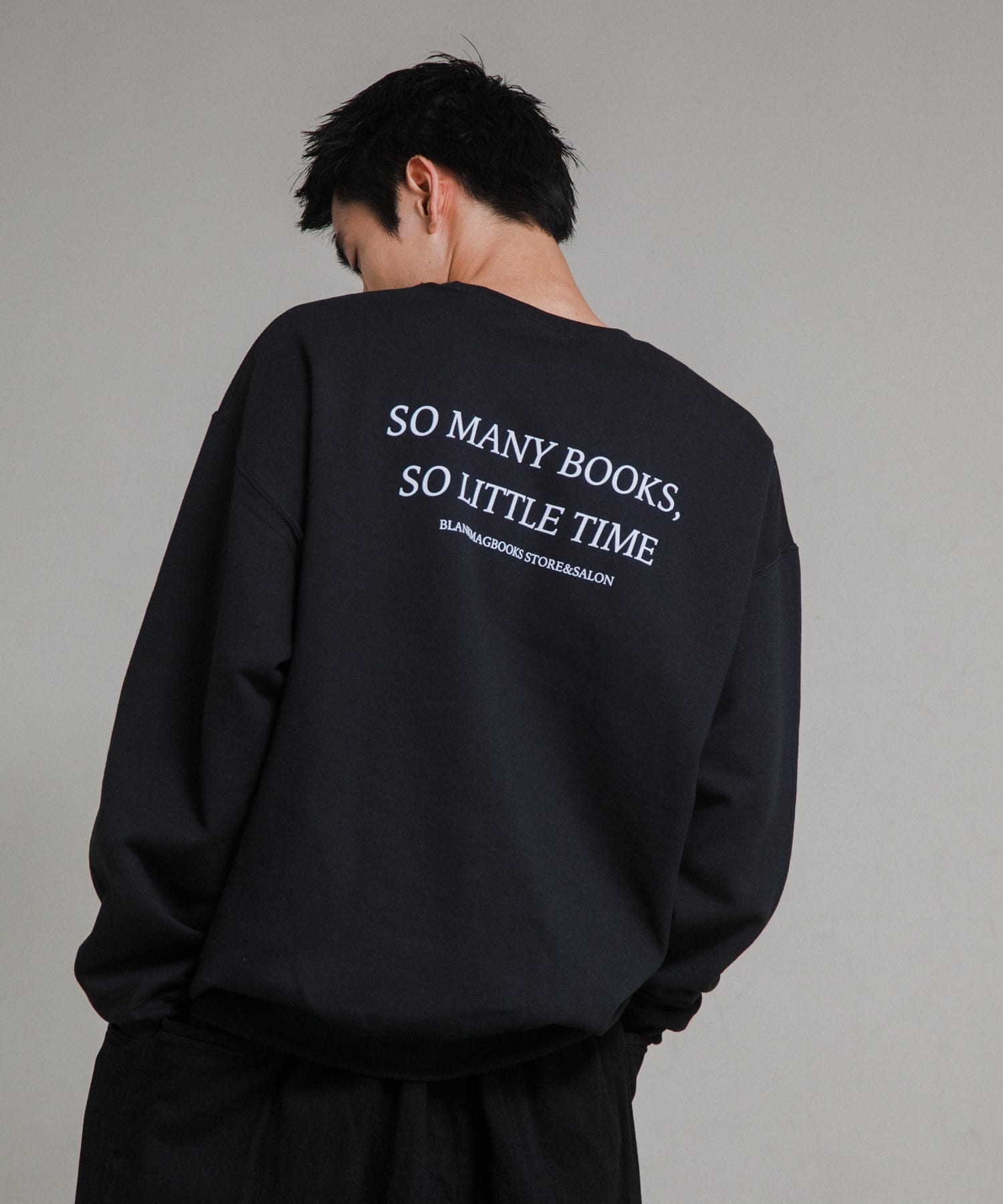 BLANKMAG　SO MANY BOOKS  Crew Black M