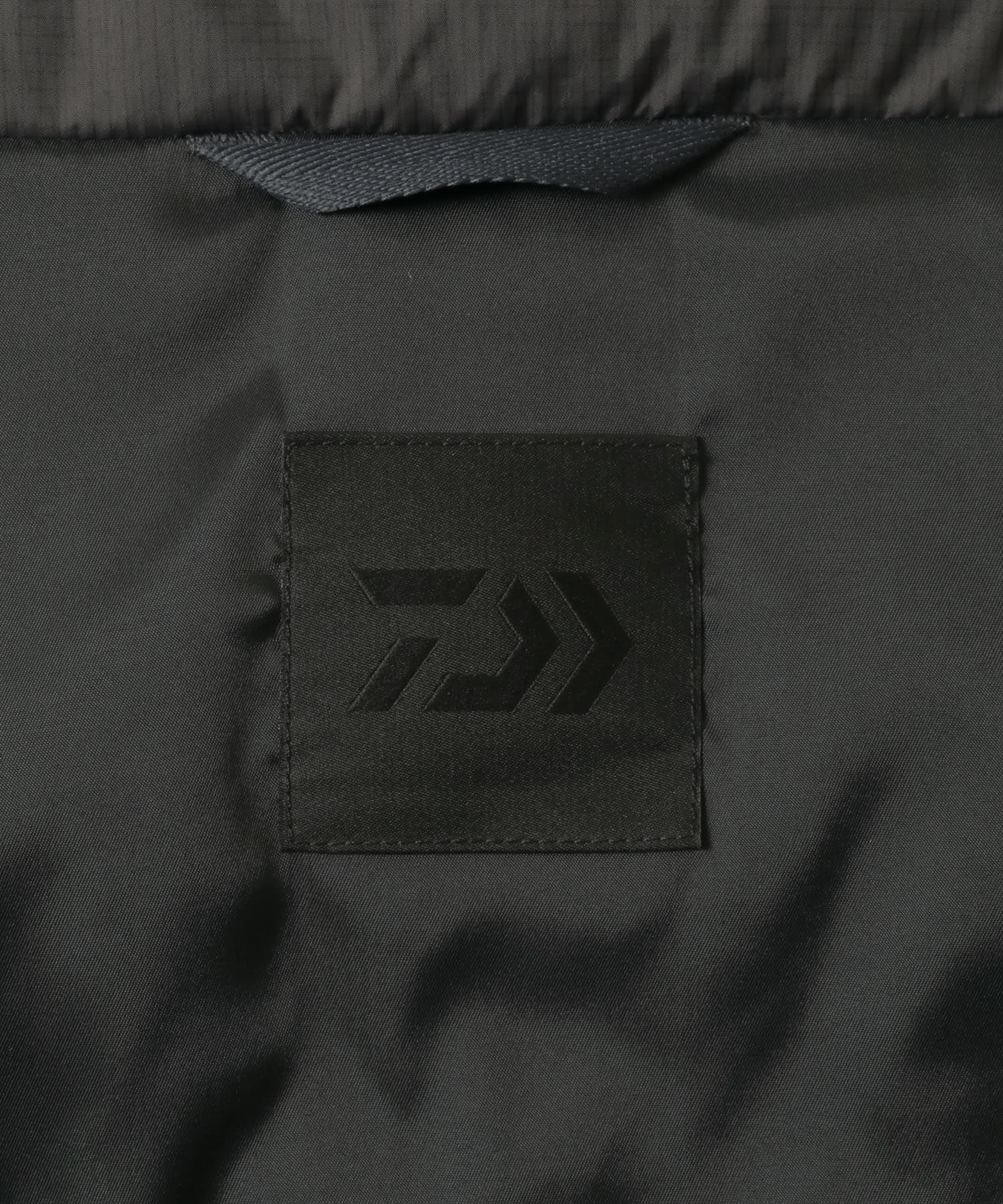 DAIWA PIER39　TECH ALPINE DOWN VEST CHARCOAL L
