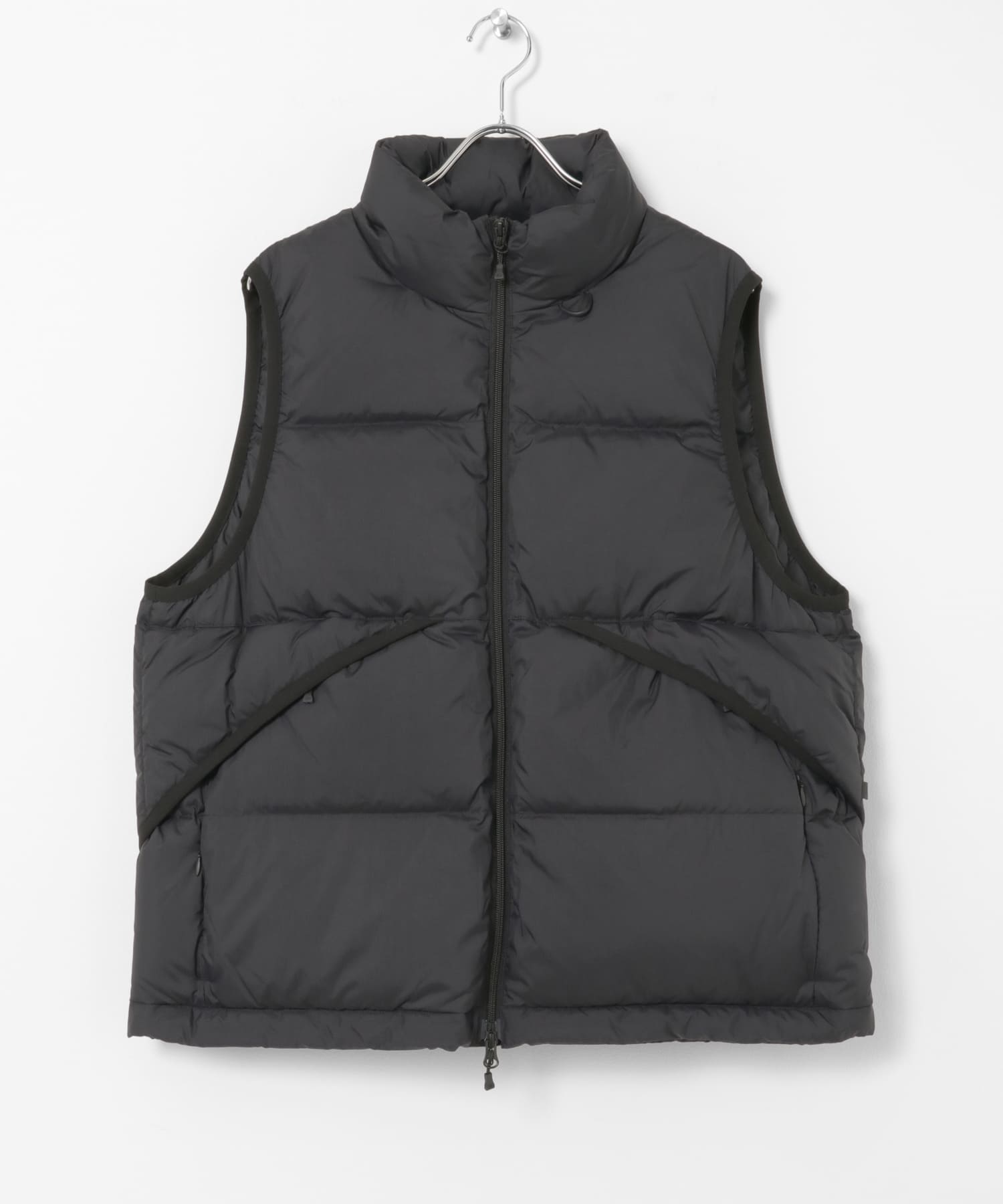 DAIWA PIER39　TECH ALPINE DOWN VEST BLACK M