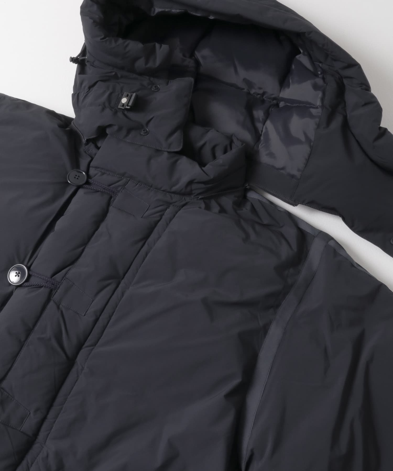 DAIWA PIER39　TECH B-7 MOD DOWN JACKET NAVY M