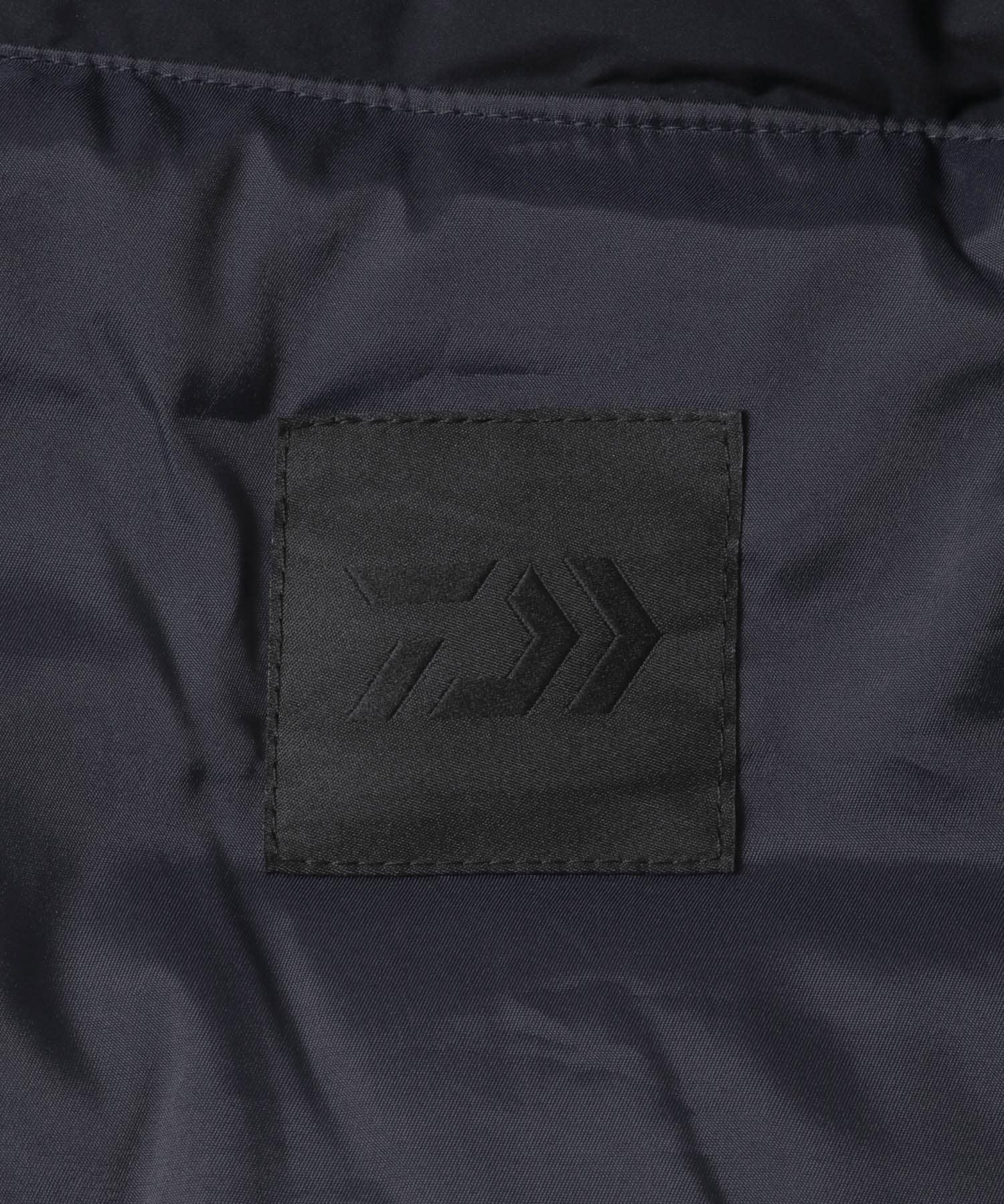 DAIWA PIER39　TECH B-7 MOD DOWN JACKET NAVY L