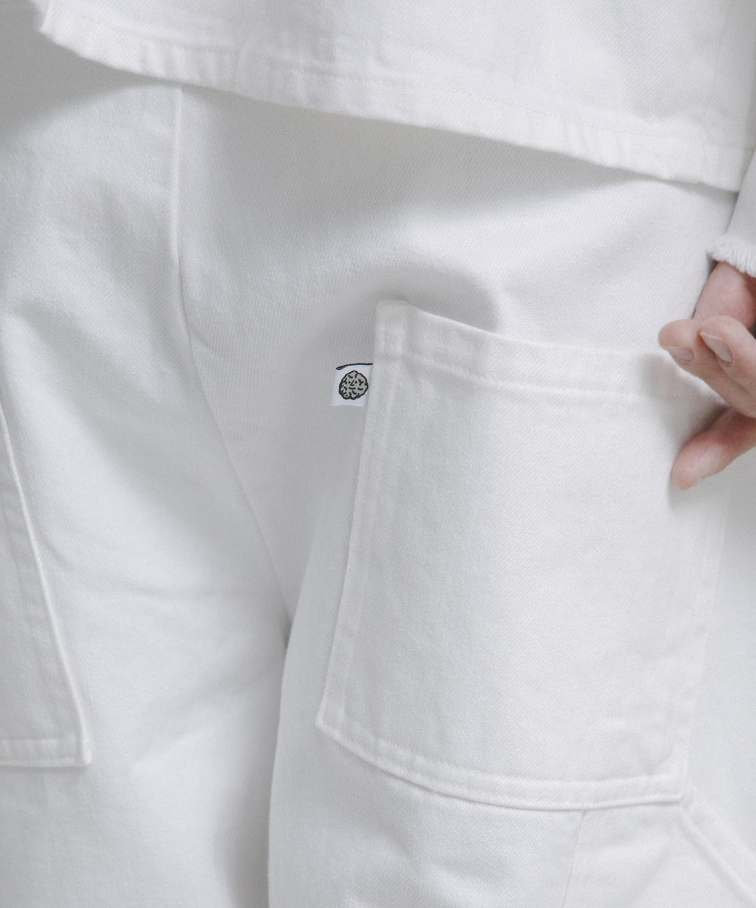 『別注』LOWERCASE×URBS　FACEオーバーパンツ WHITE M