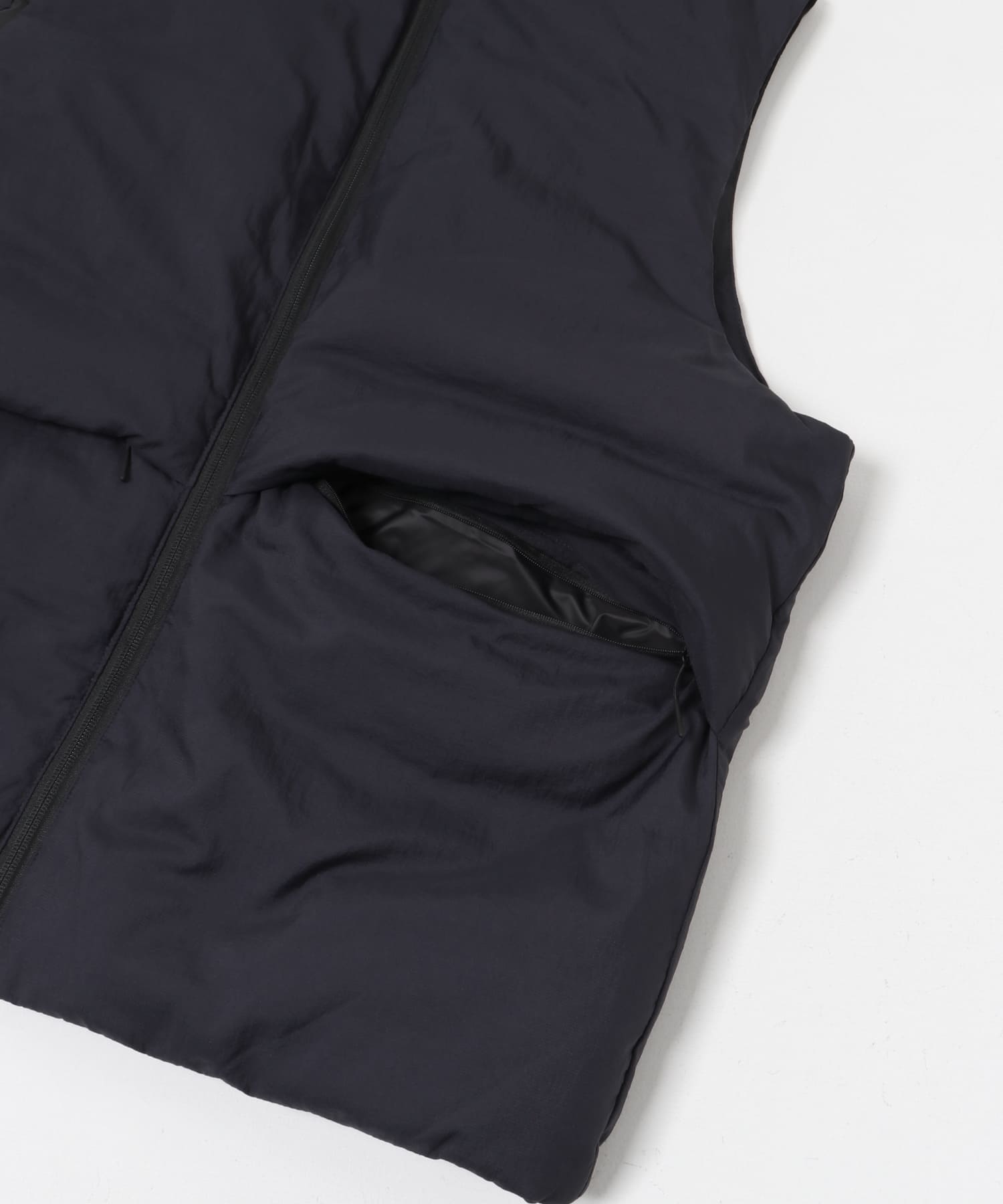 ES.1　Light Down Vest navy L