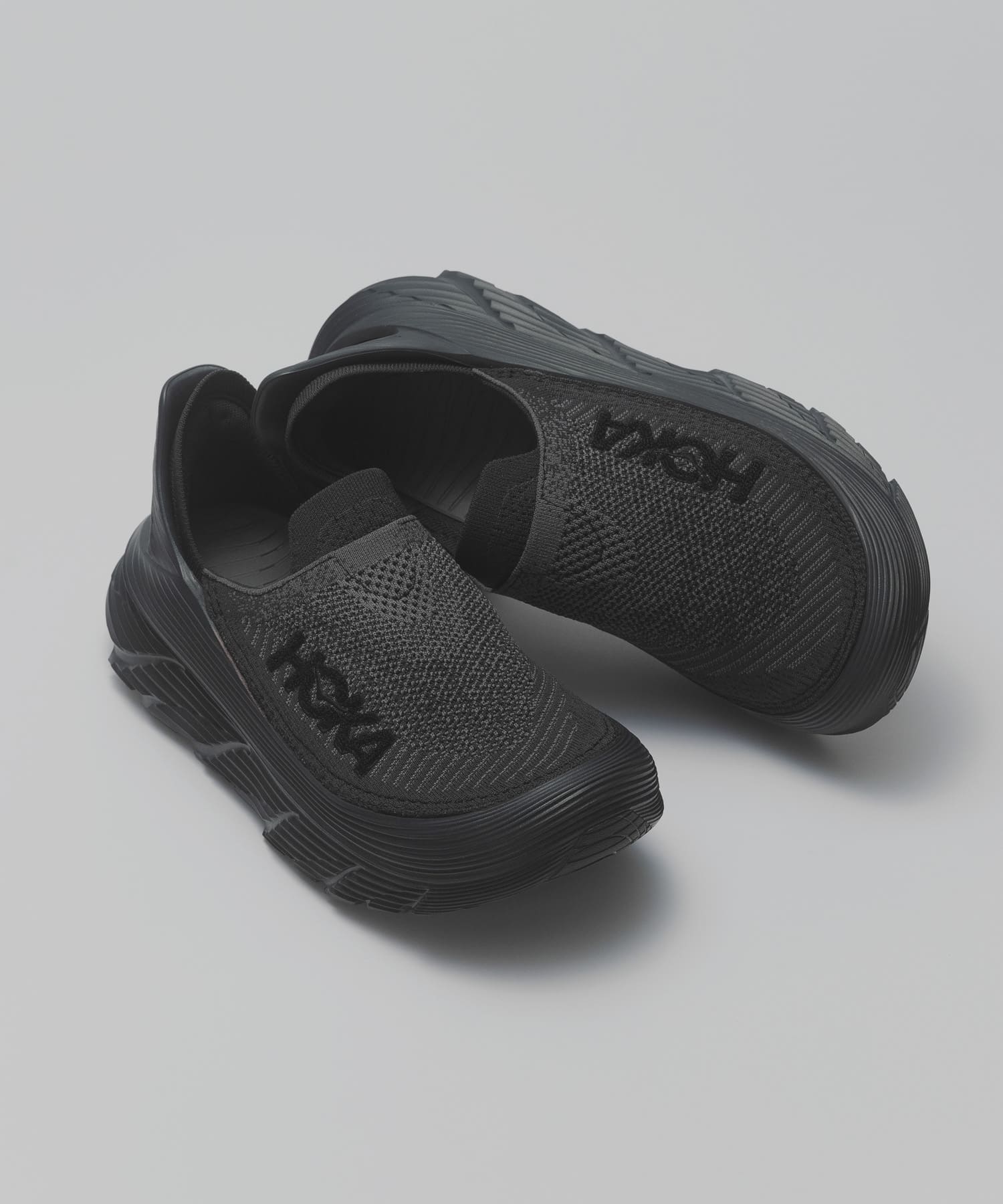 HOKA ONE ONE　U RESTORE TC BBLC 25