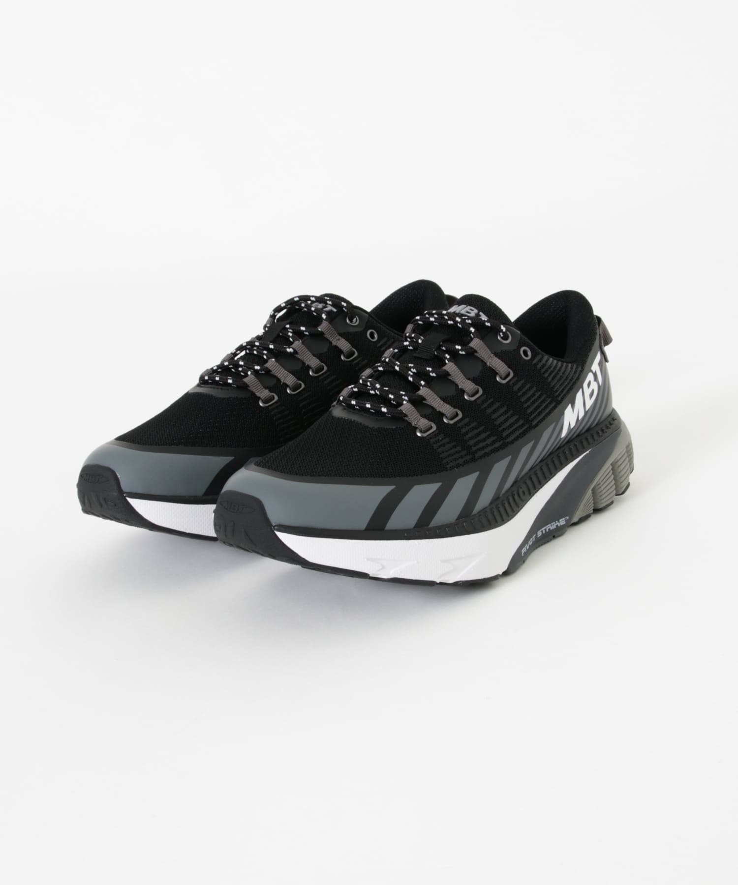 MBT　MTR-1500 TRAINER II M BLK/GRY 8
