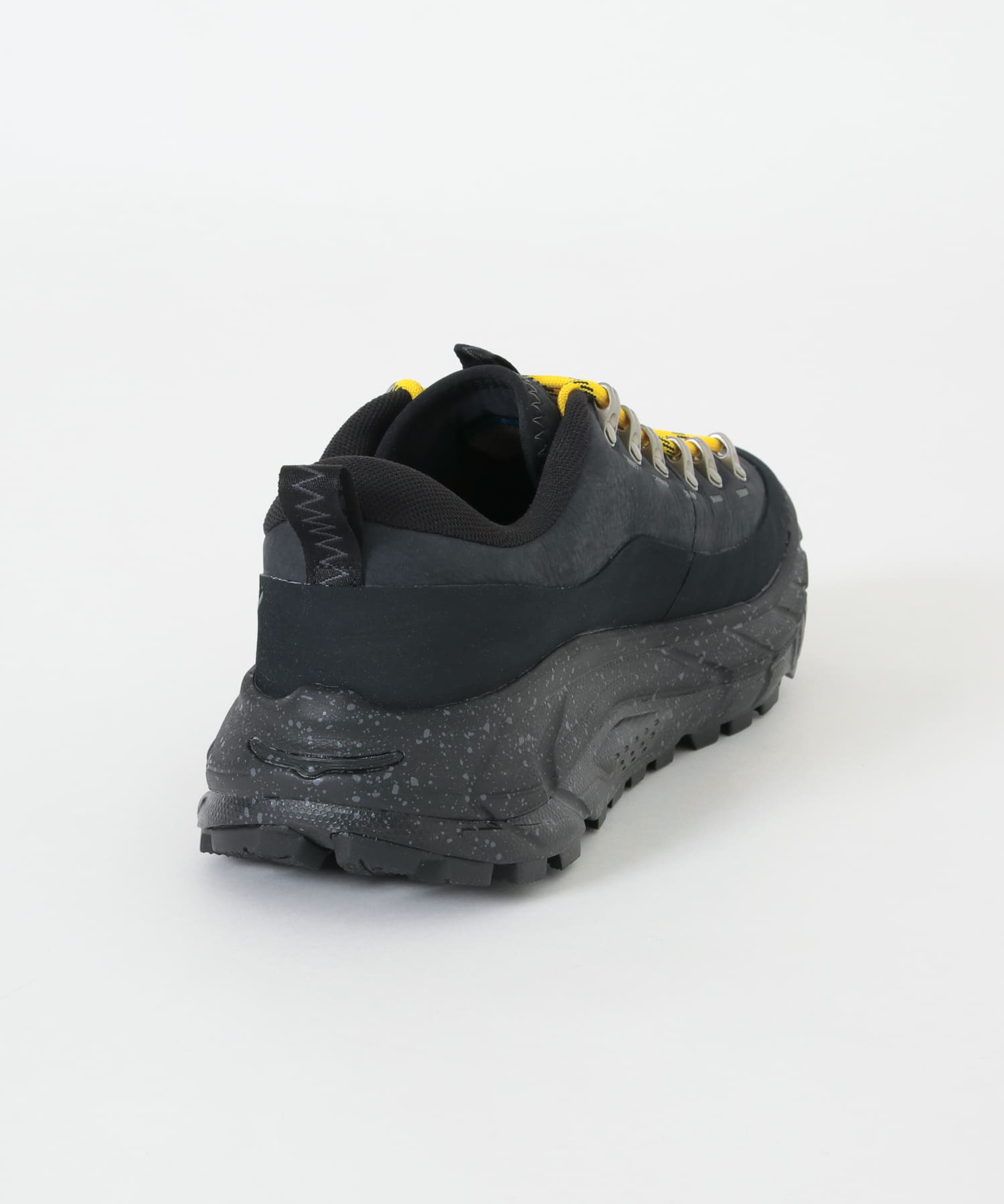 HOKA ONE ONE　U TOR SUMMIT CRBN 26