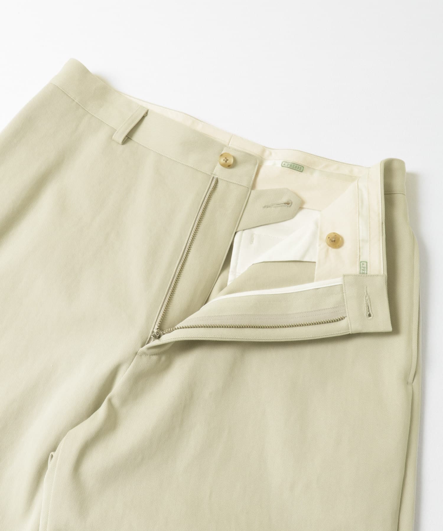 A PRESSE Type.3 Chino Trousers(1 ECRU): ボトム｜URBAN