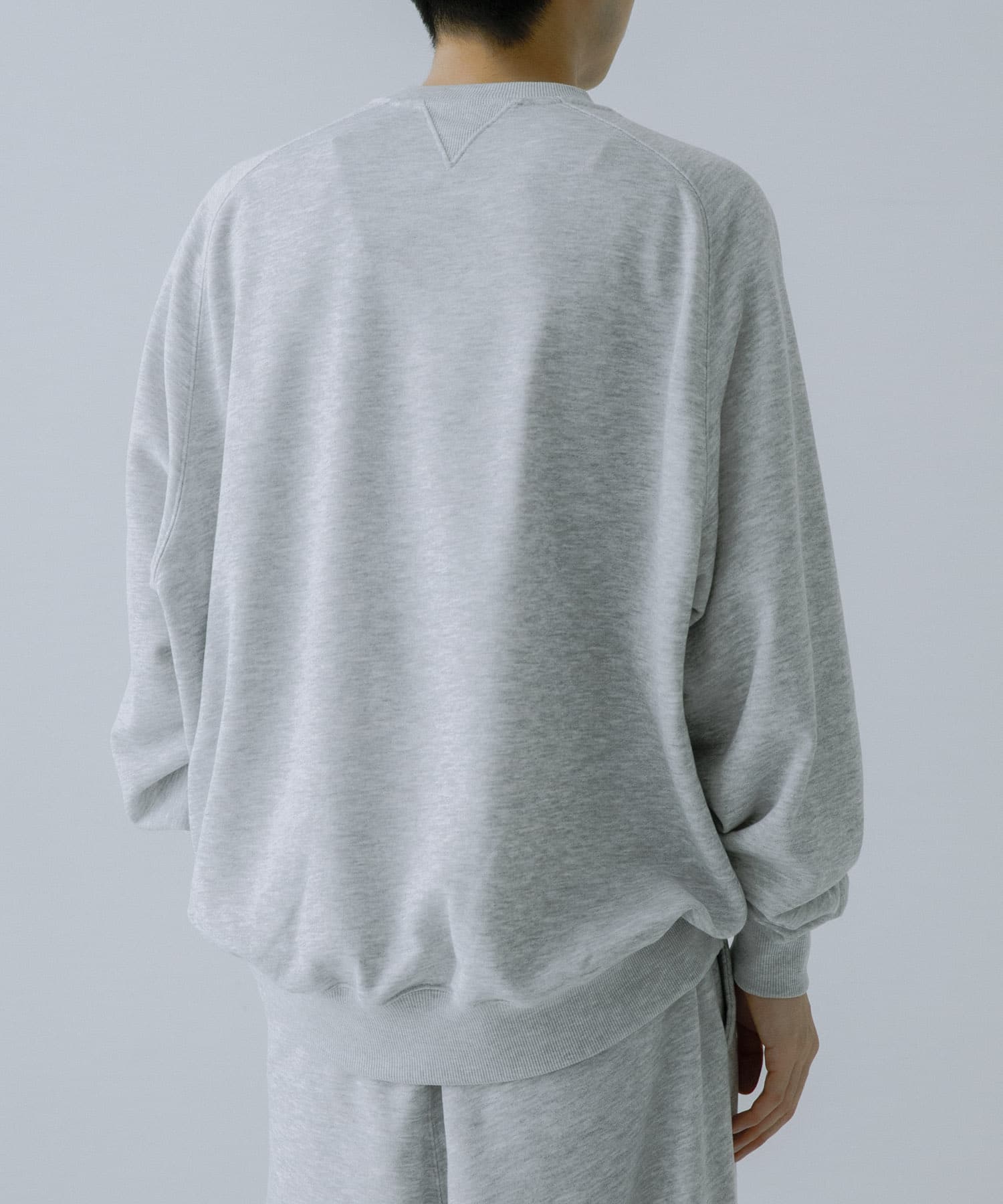 TOP GRAY