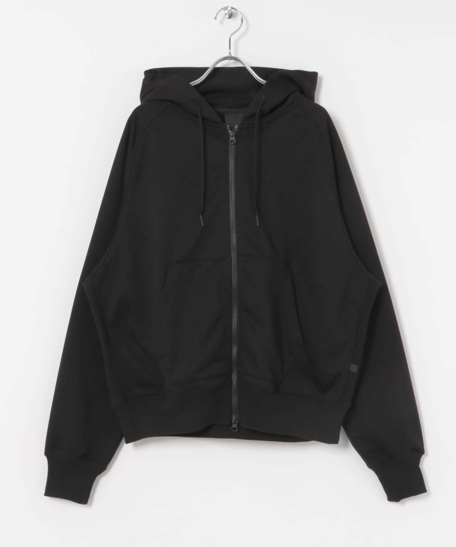 DAIWA PIER39　TECH SWEAT FREEDOM ZIP PARKA