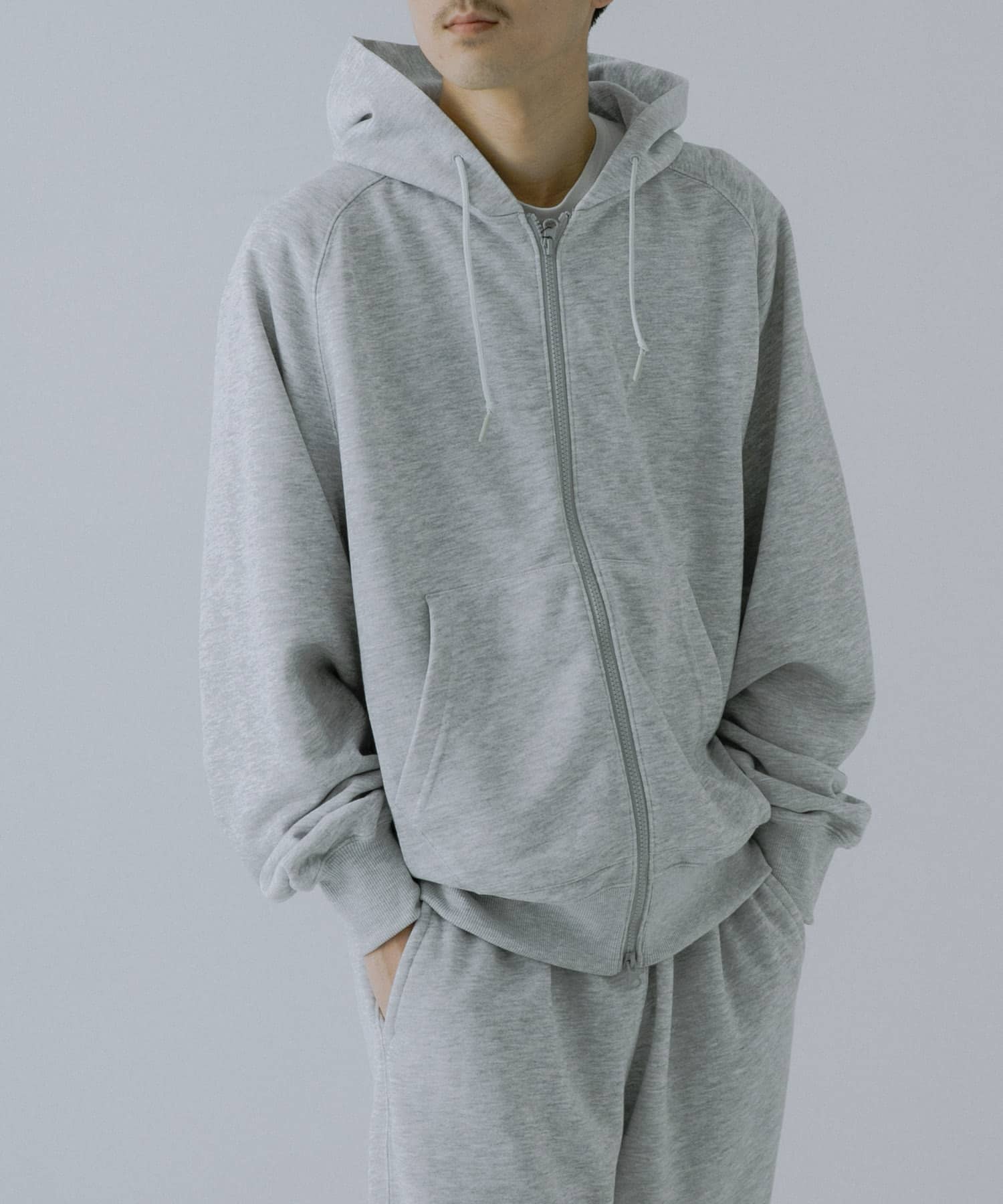 DAIWA PIER39　TECH SWEAT FREEDOM ZIP PARKA