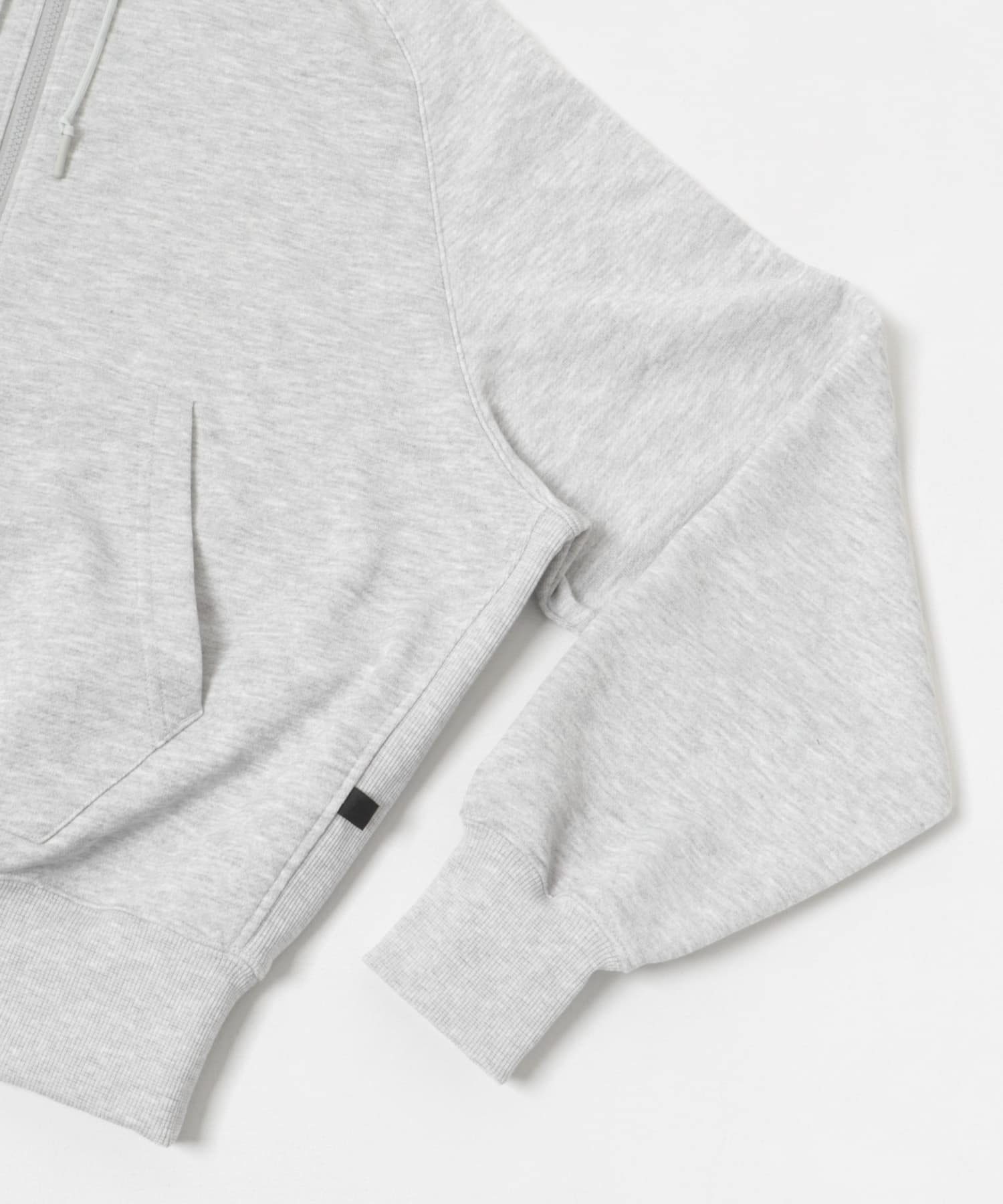 TOP GRAY
