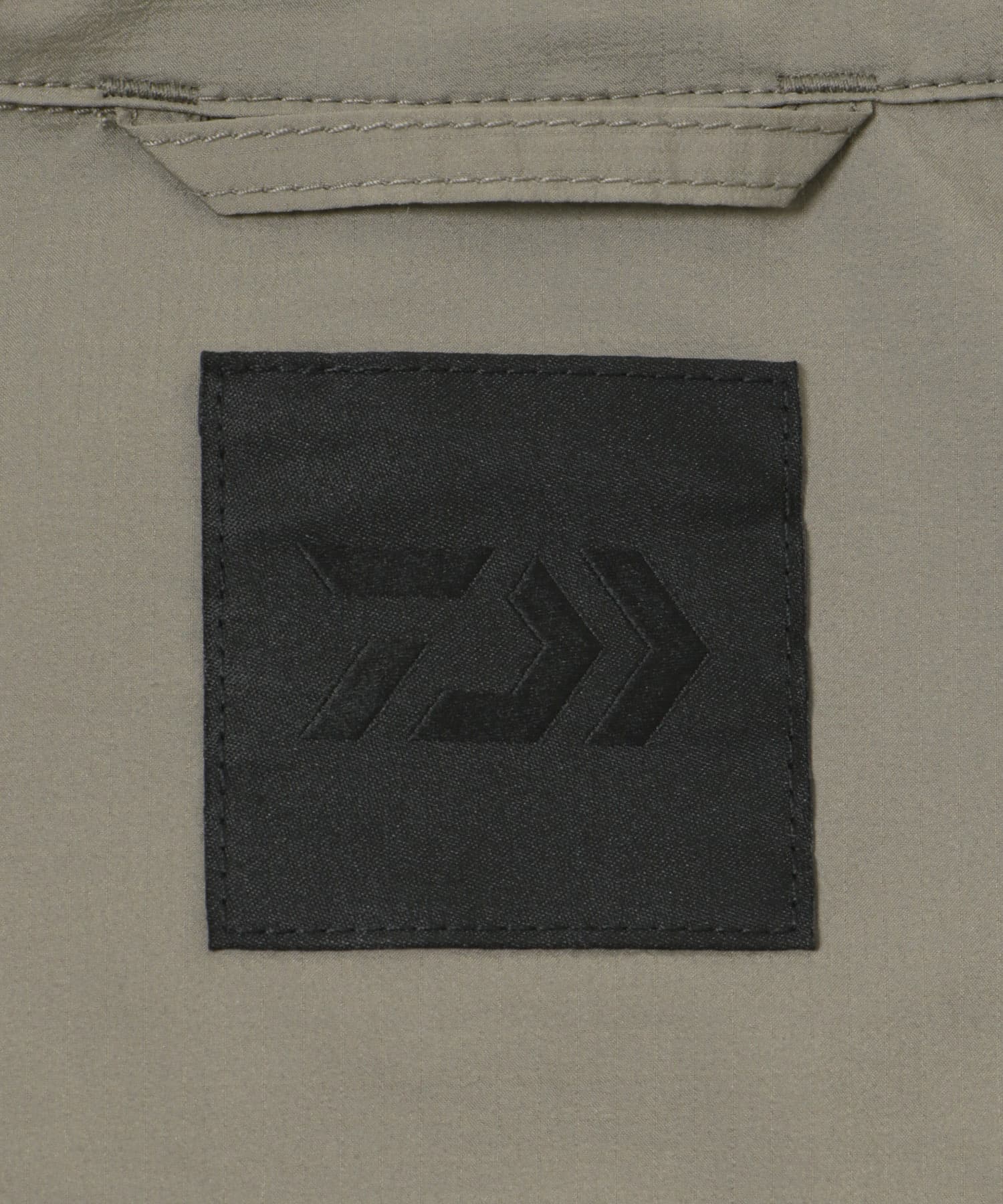DAIWA PIER39　TECH TRAVEL 2B JACKET WOLF GRAY S