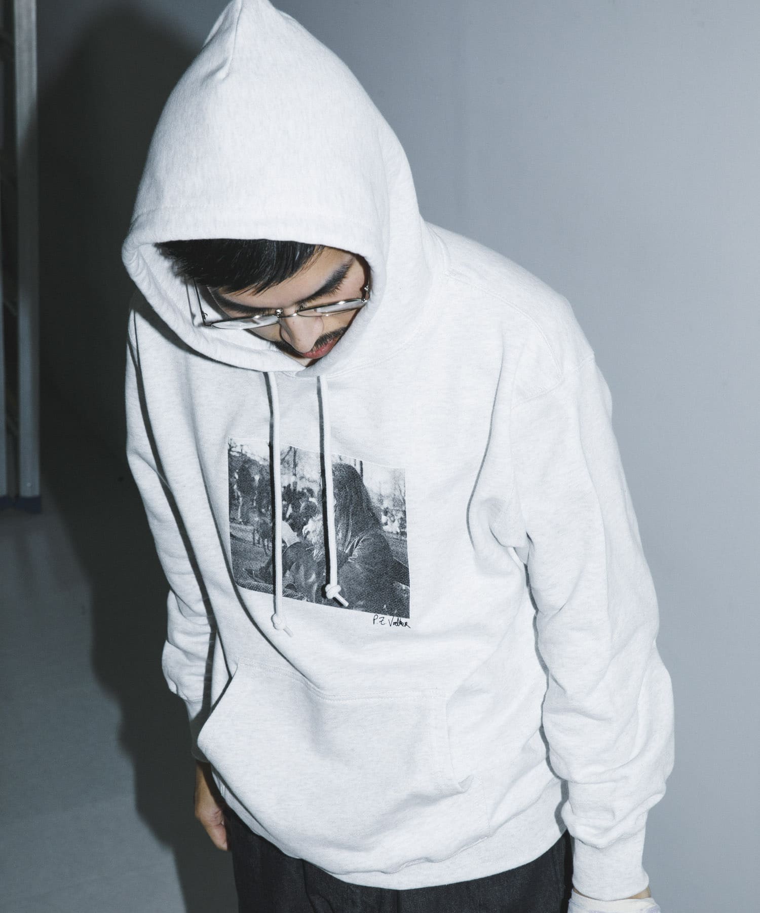 BLANKMAG　B/W photo Hoodie Ash M