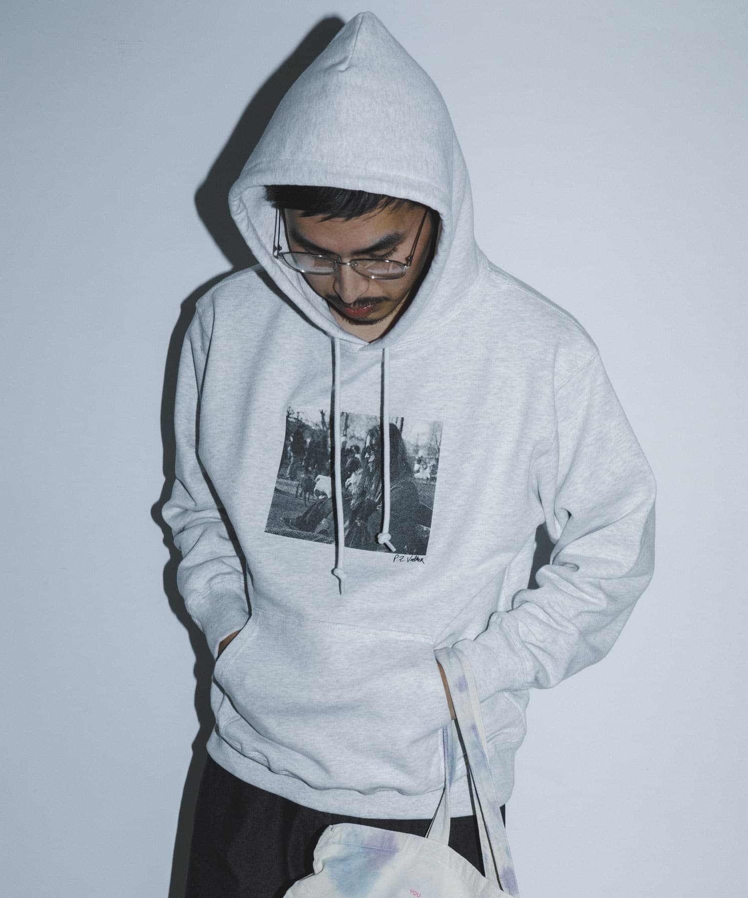BLANKMAG　B/W photo Hoodie Ash M