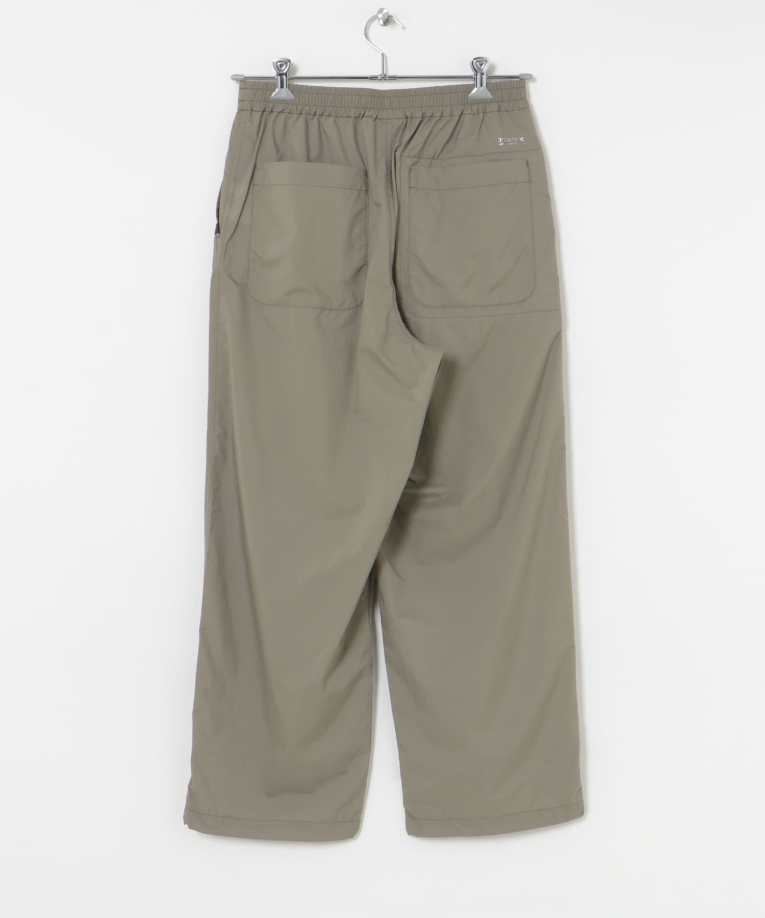 WOLF GRAY