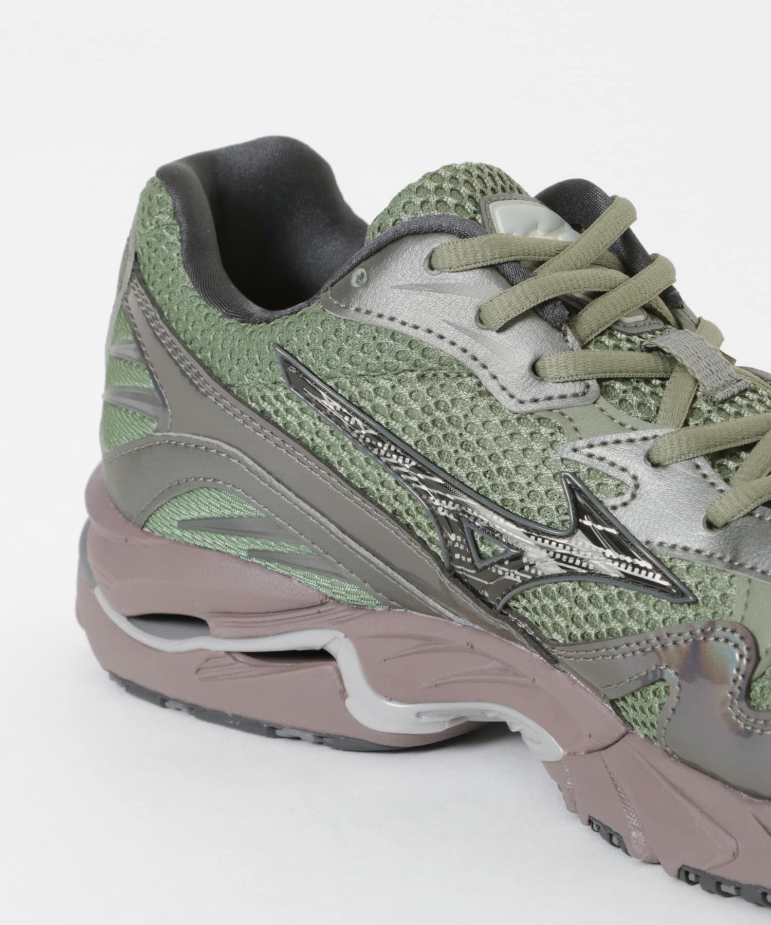 Mizuno　WAVE RIDER 10 GRN/BLK 26