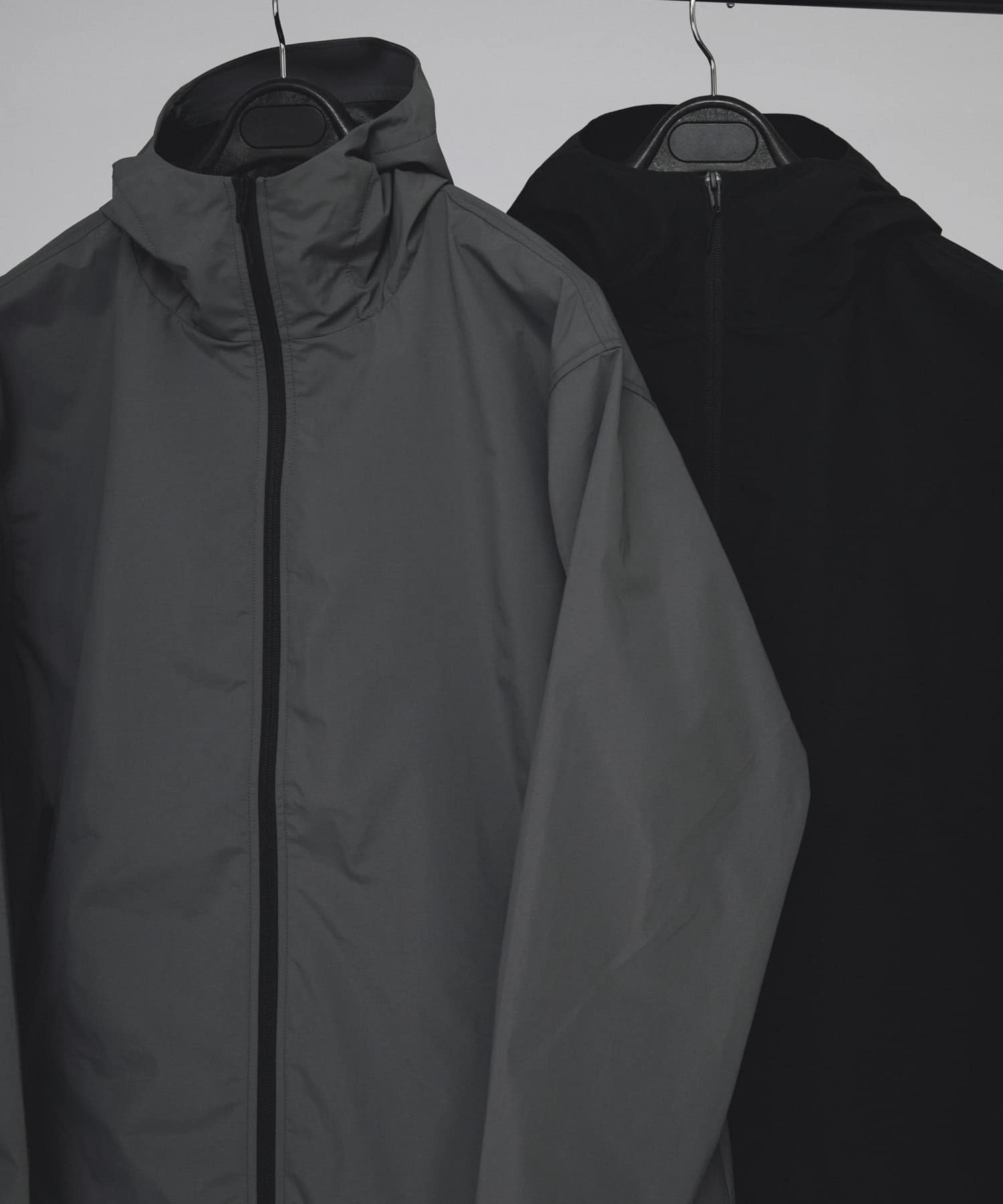 ES.1　Nyion Parka Charcoal L