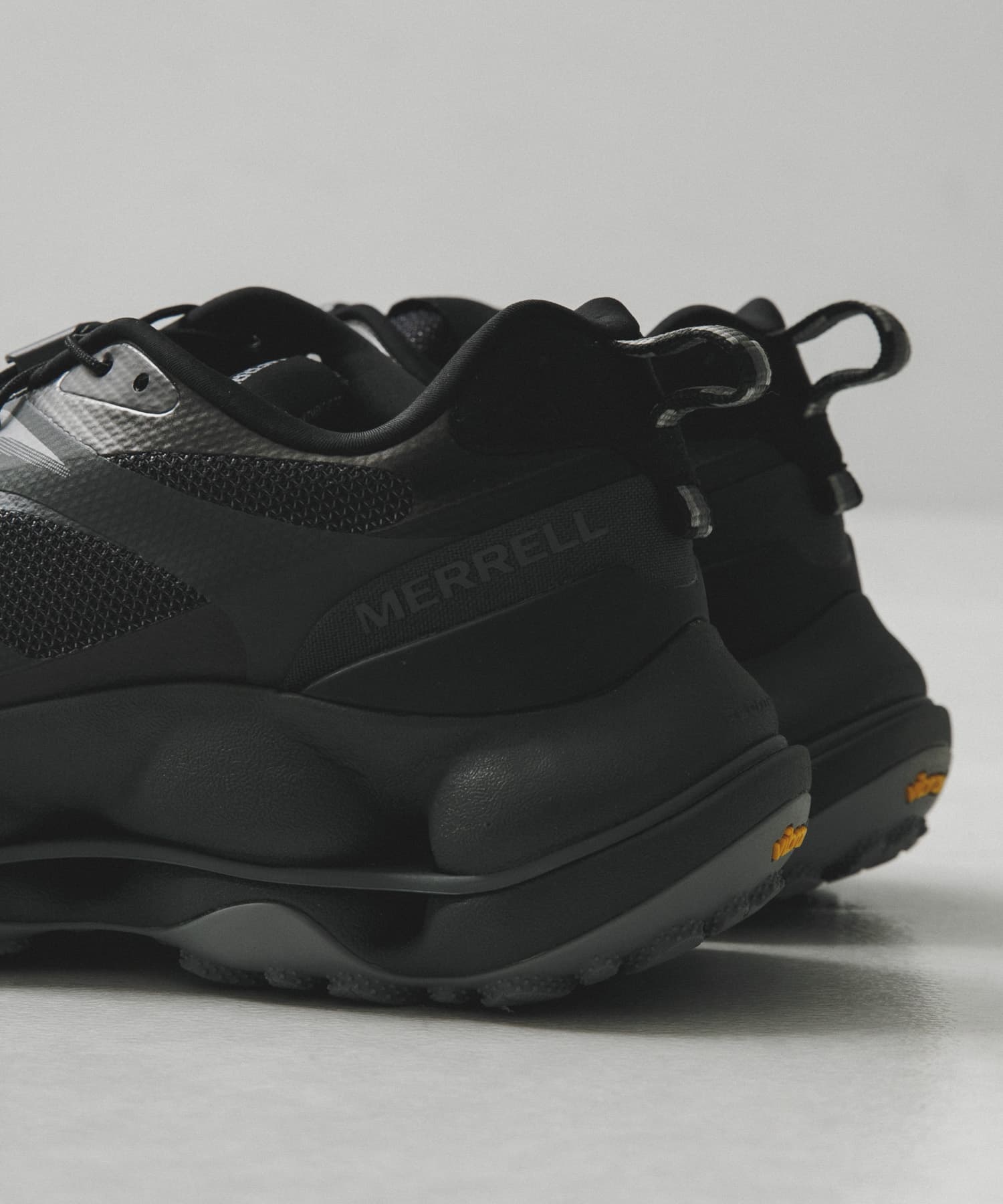 MERRELL　SPEED ARC MATIS BLACK 26