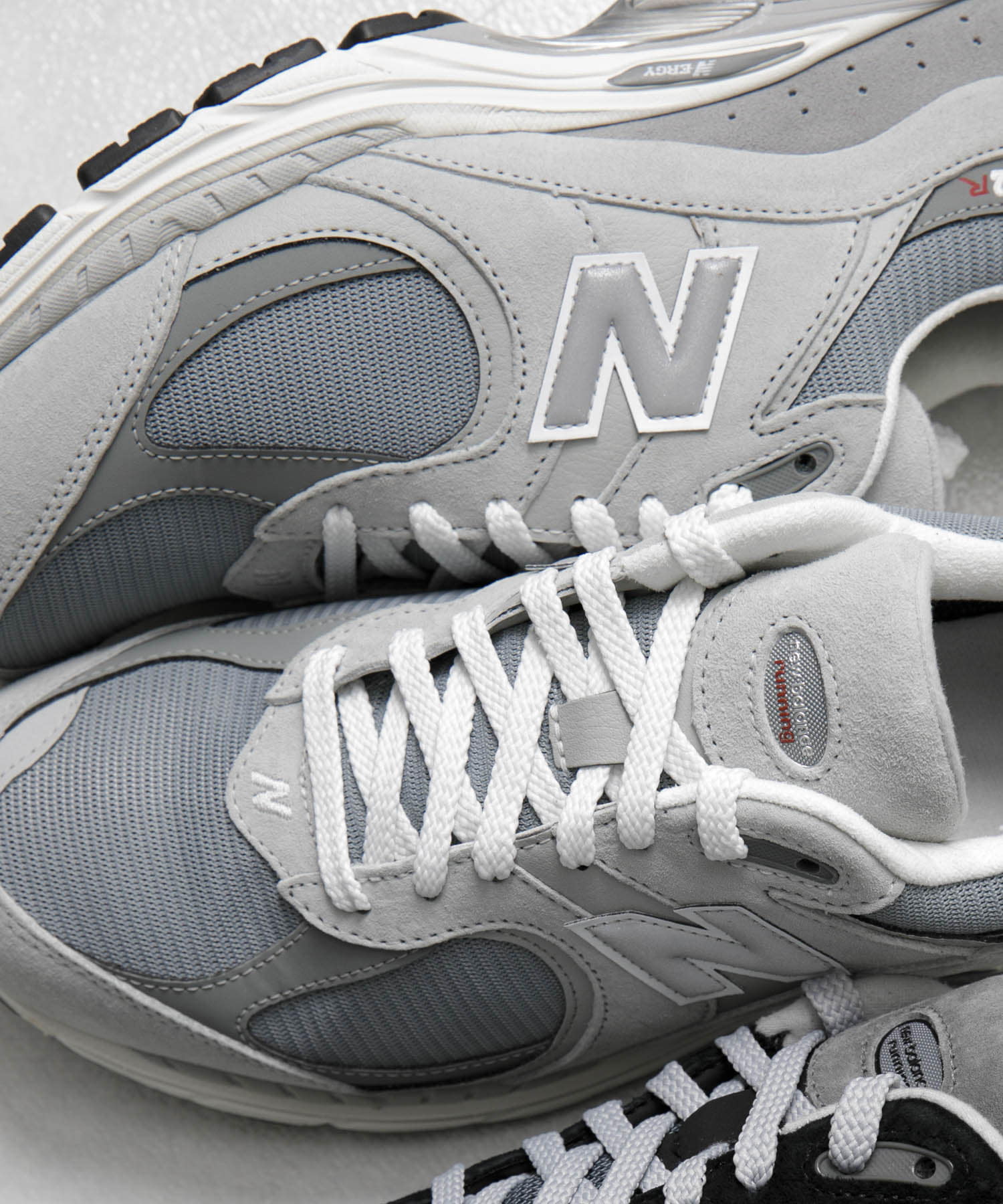 NEW BALANCE　2002R GTX J (GRAY) 26
