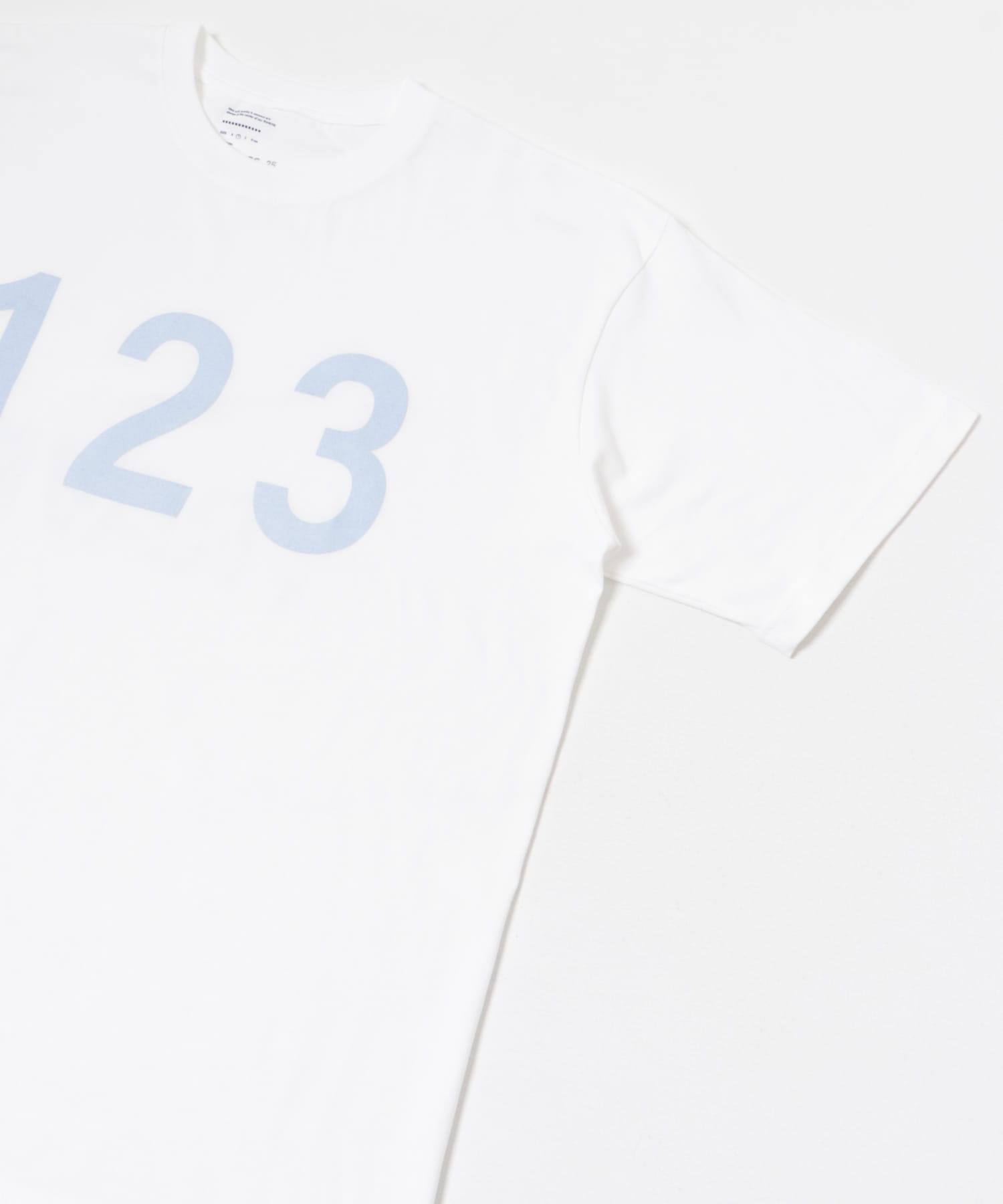UNTRACE　_176 Tee S/S2 WHITE 1