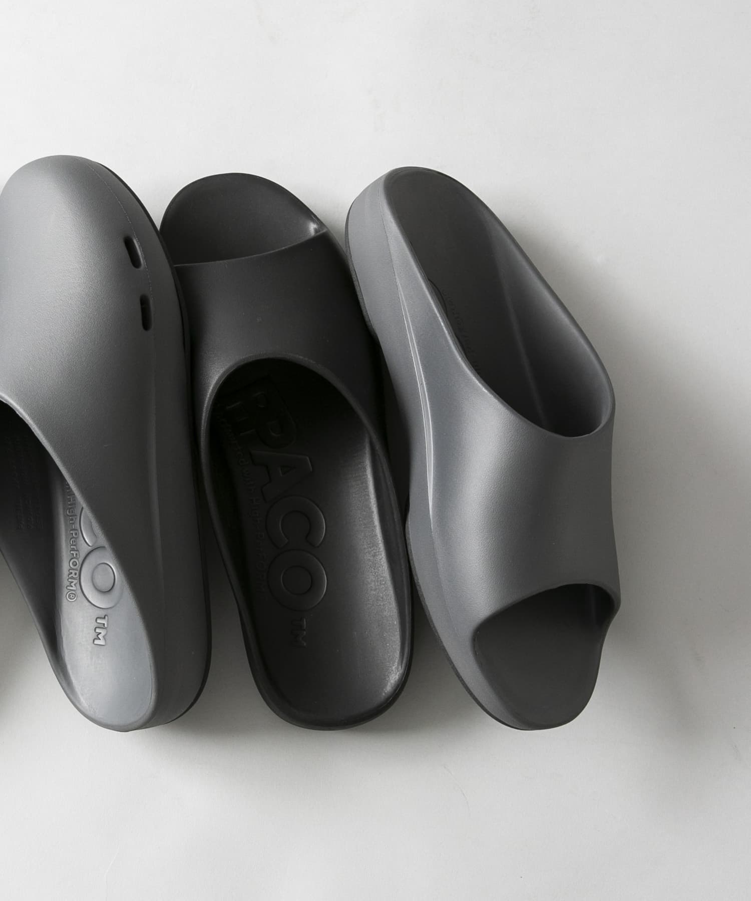 D.GRY/BLK