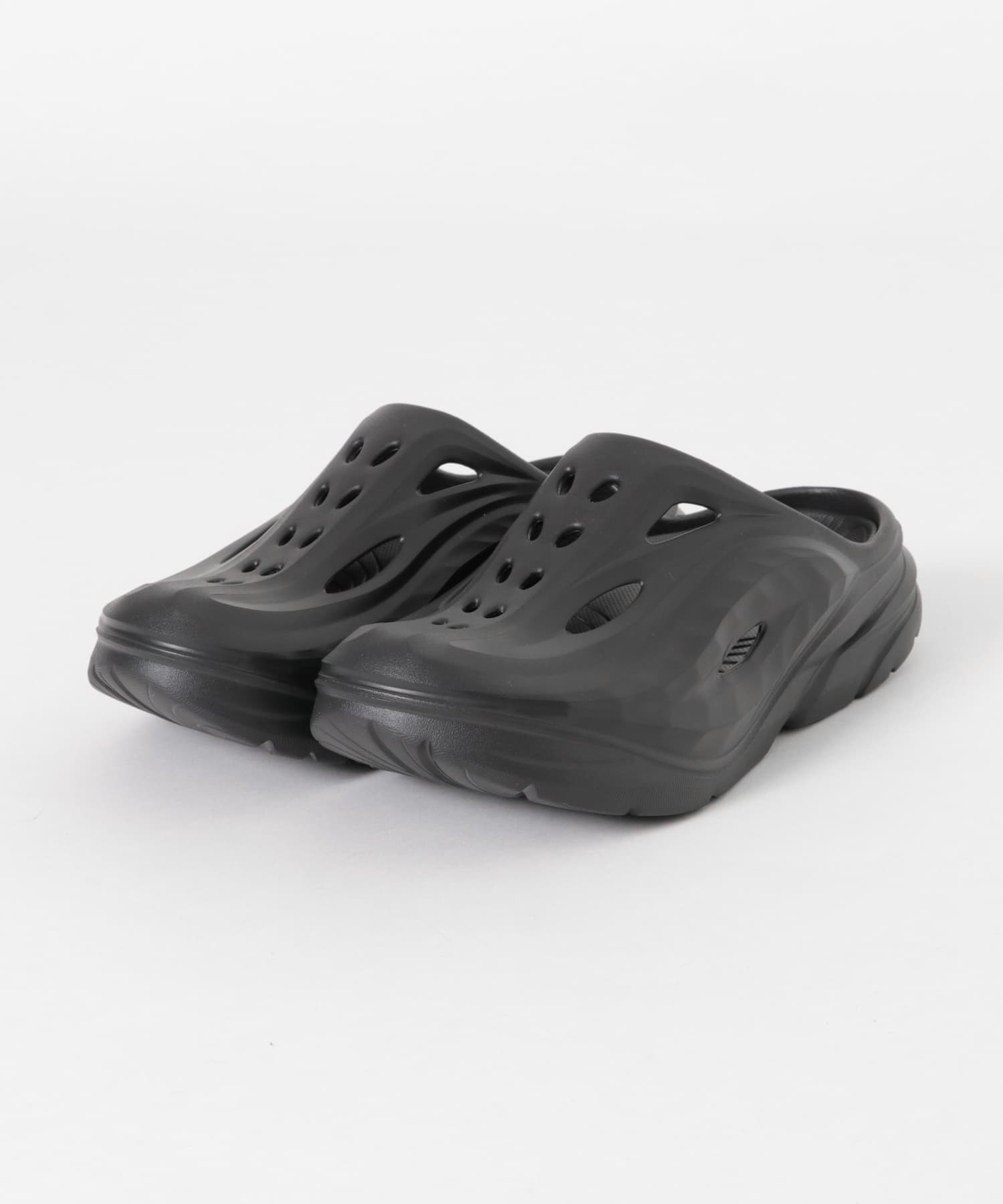 HOKA ONE ONE　U ORA RECOVERY MULE