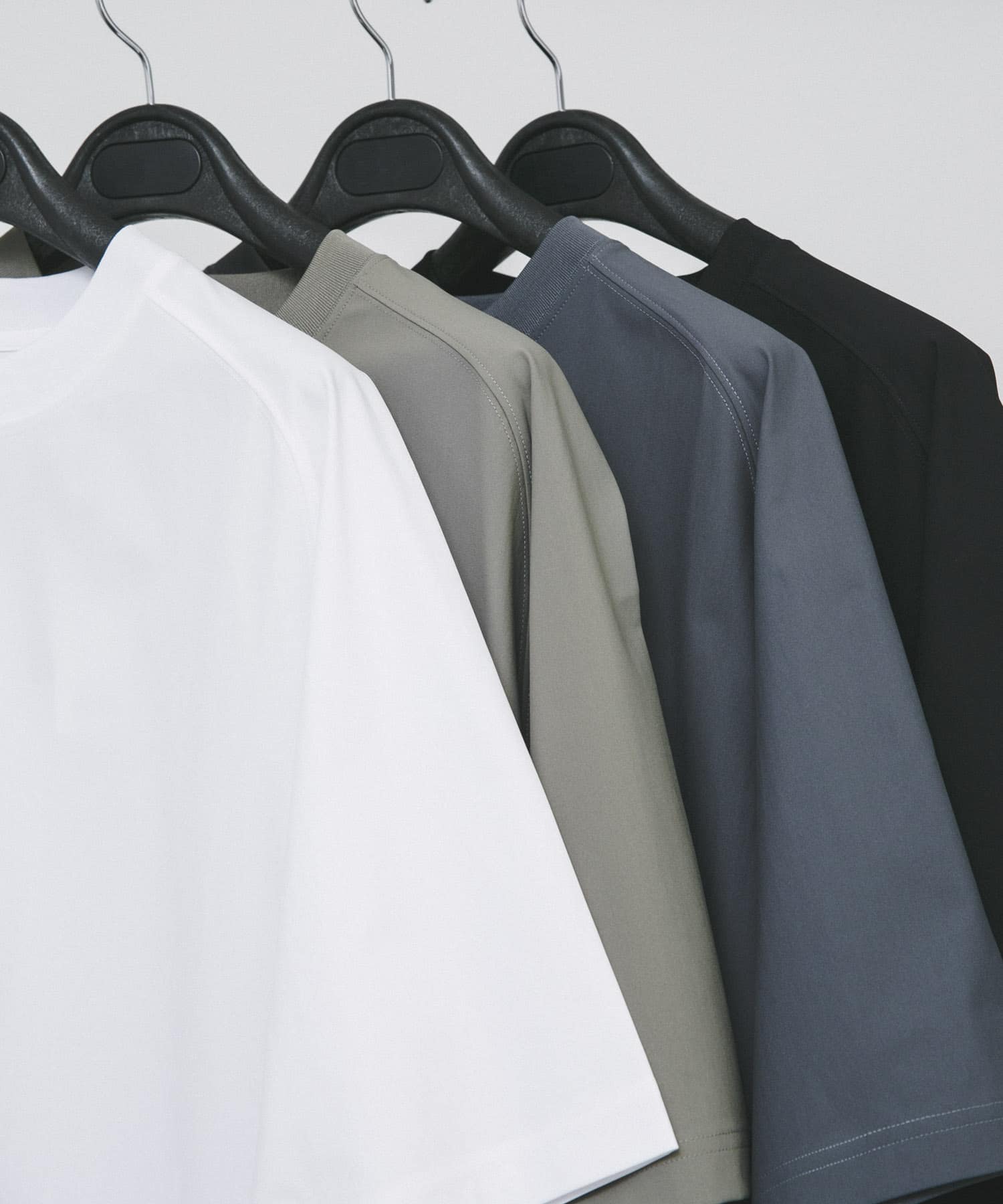 DAIWA PIER39　TECH LIGHTWEIGHT S/S TEE CHARCOAL M