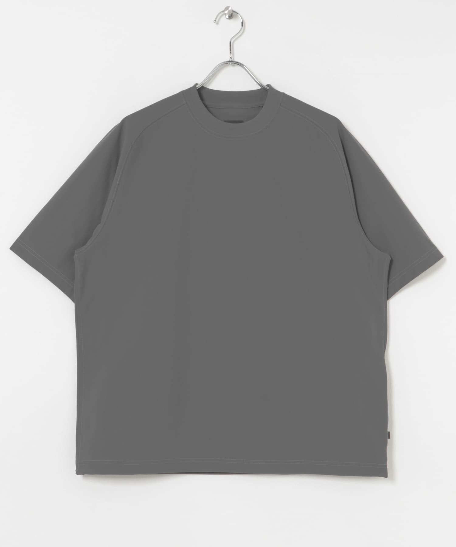 DAIWA PIER39　TECH LIGHTWEIGHT S/S TEE CHARCOAL S