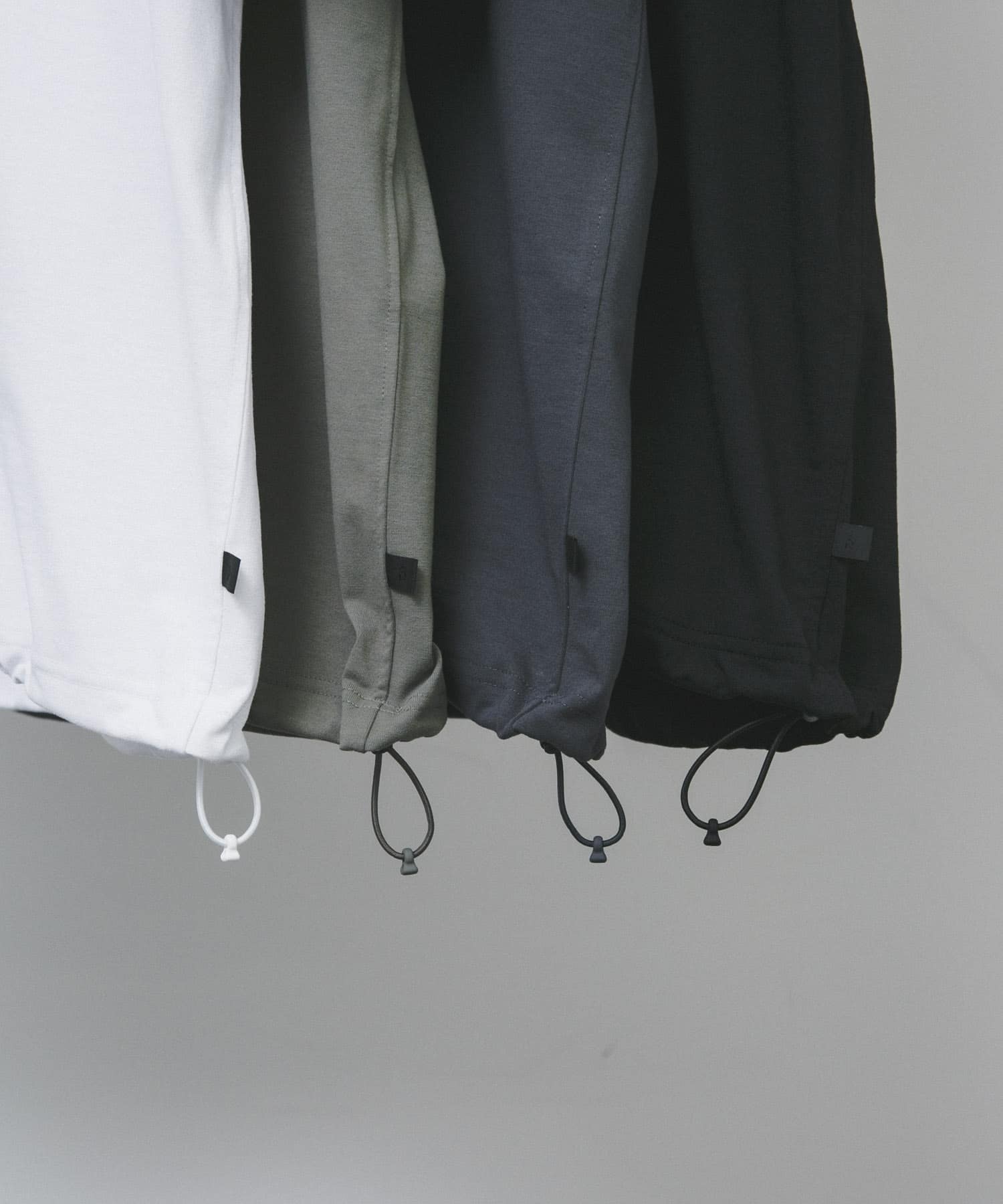 DAIWA PIER39　TECH DRAWSTRING S/S TEE CHARCOAL S