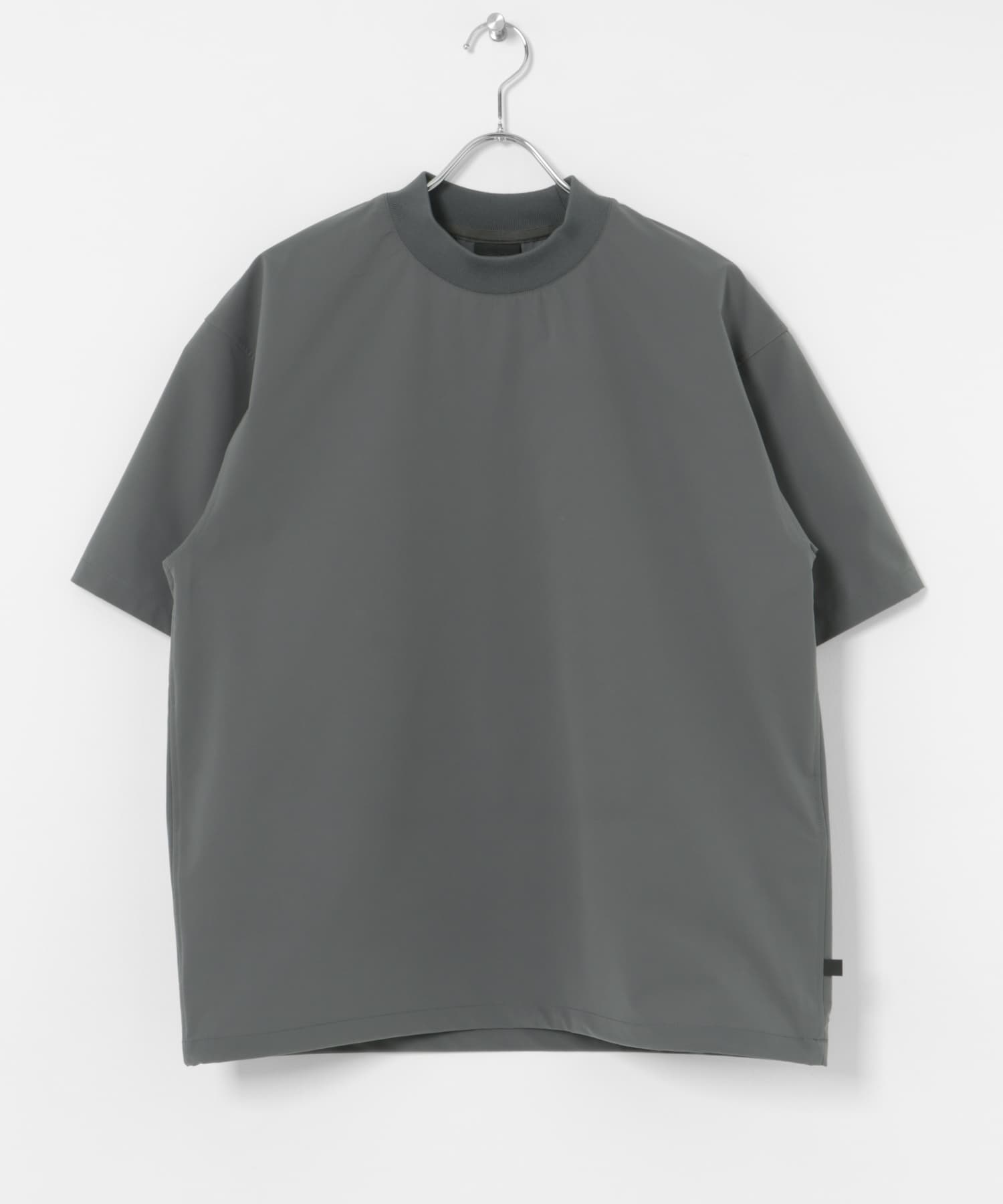 DAIWA PIER39　TECH MOCK NECK S/S TEE CHARCOAL S