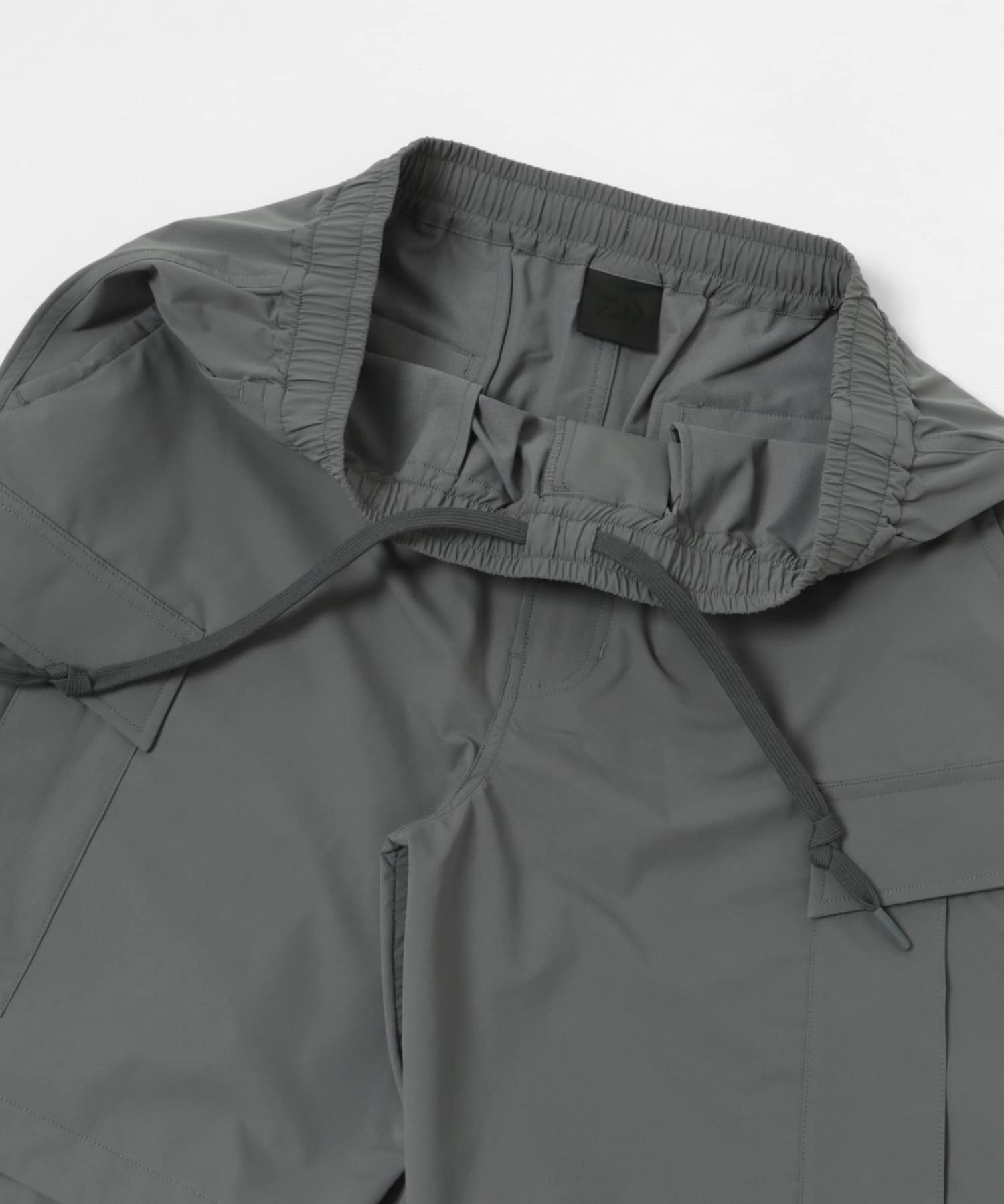 DAIWA PIER39　TECH 6POCKET SHORTS CHARCOAL M