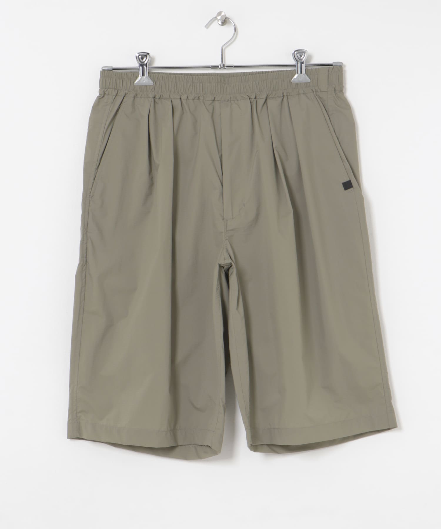 DAIWA PIER39 TECH TRAVEL SHORTS(M WOLF GRAY): ボトム｜URBAN