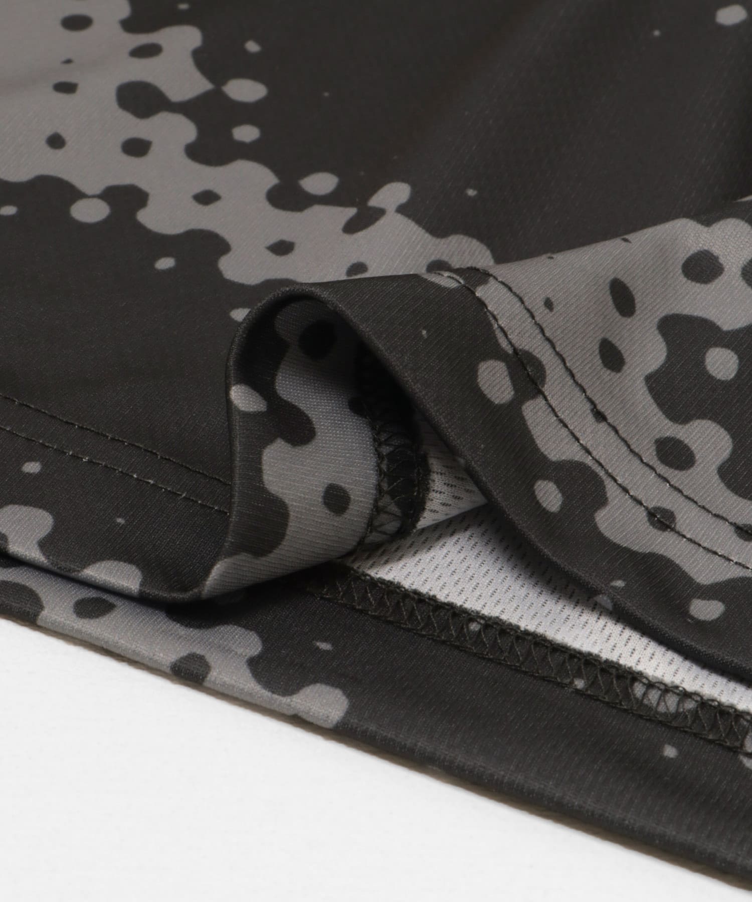 DOT CAMO