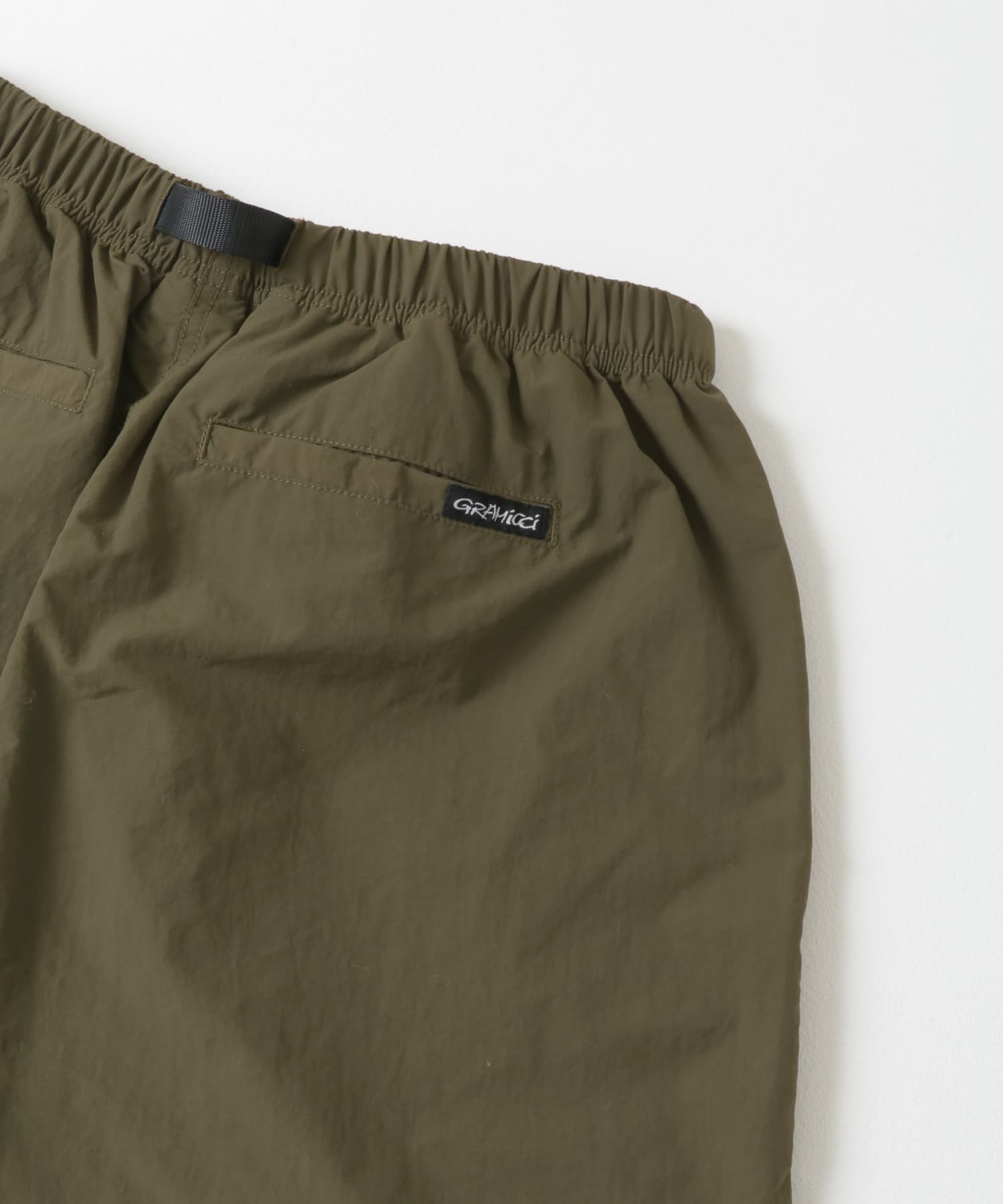 Gramicci / LOWERCASE　NYLON LOOSE SHORT DEEP OLIVE M