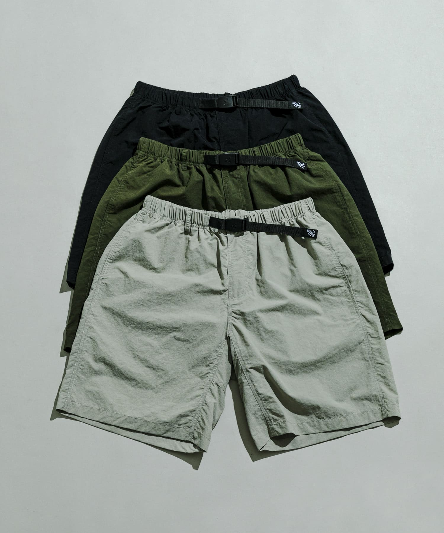 Gramicci / LOWERCASE　NYLON LOOSE SHORT DUNE L