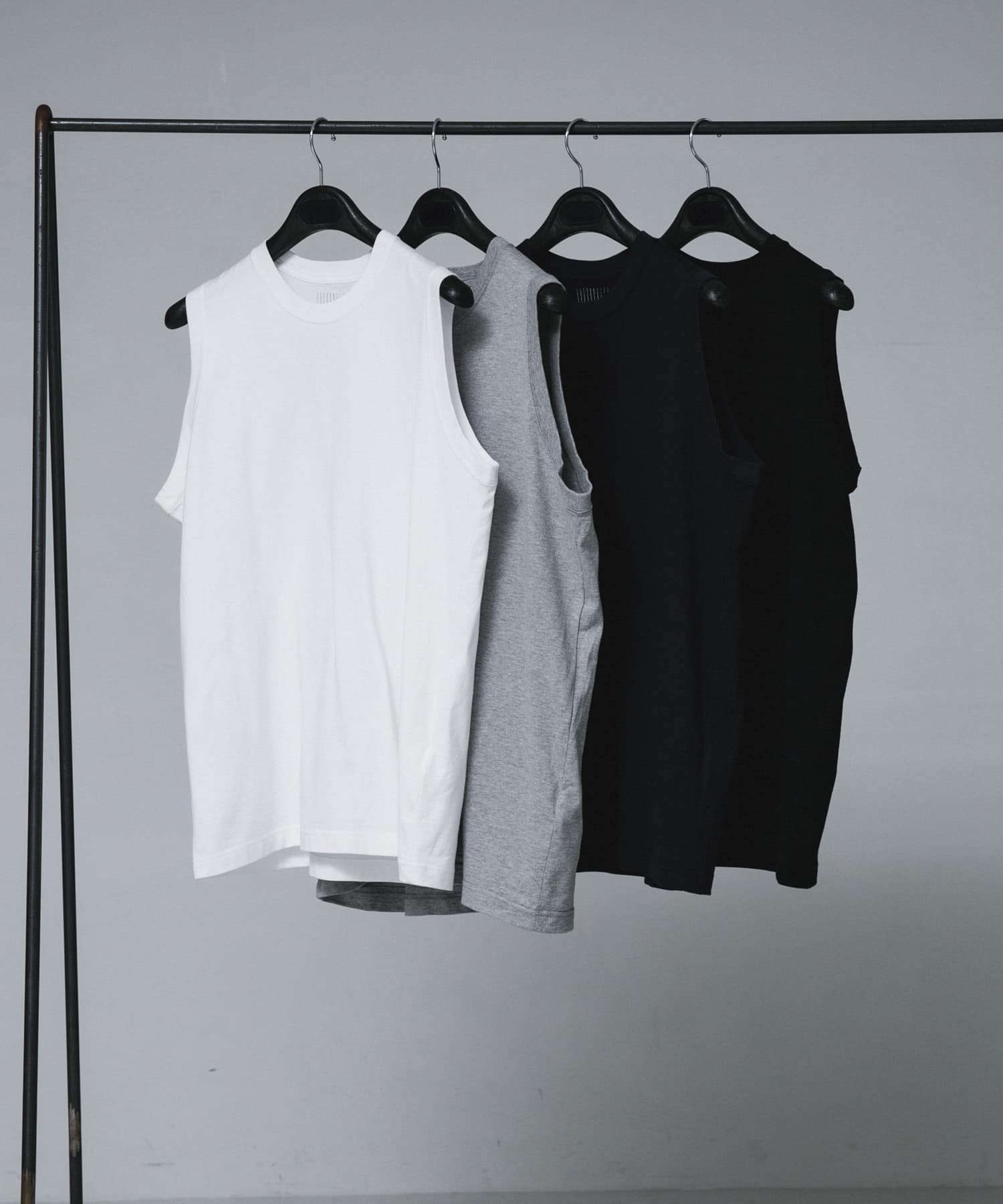 SFC　BASIC TANKTOP White L