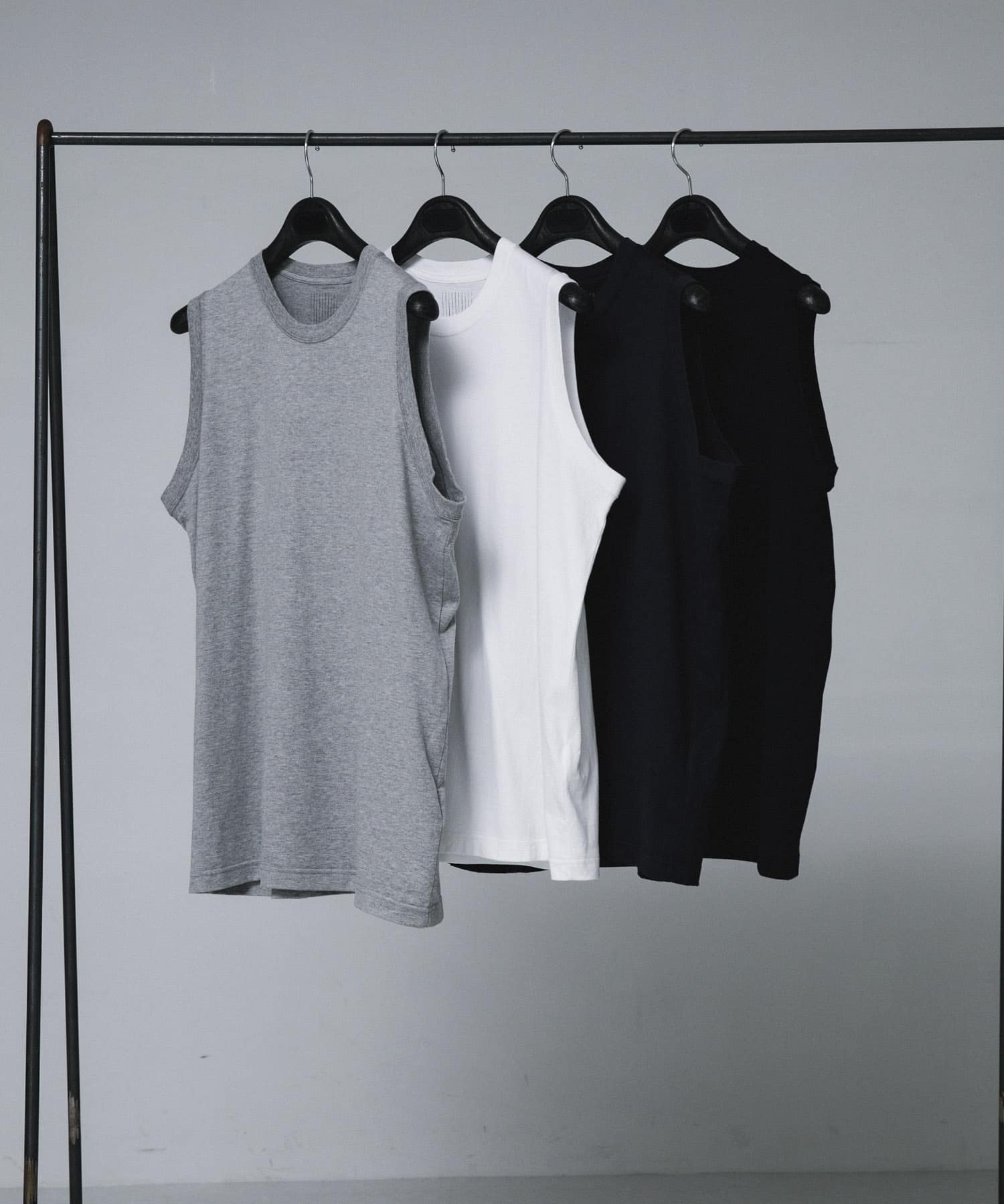 SFC　BASIC TANKTOP White L