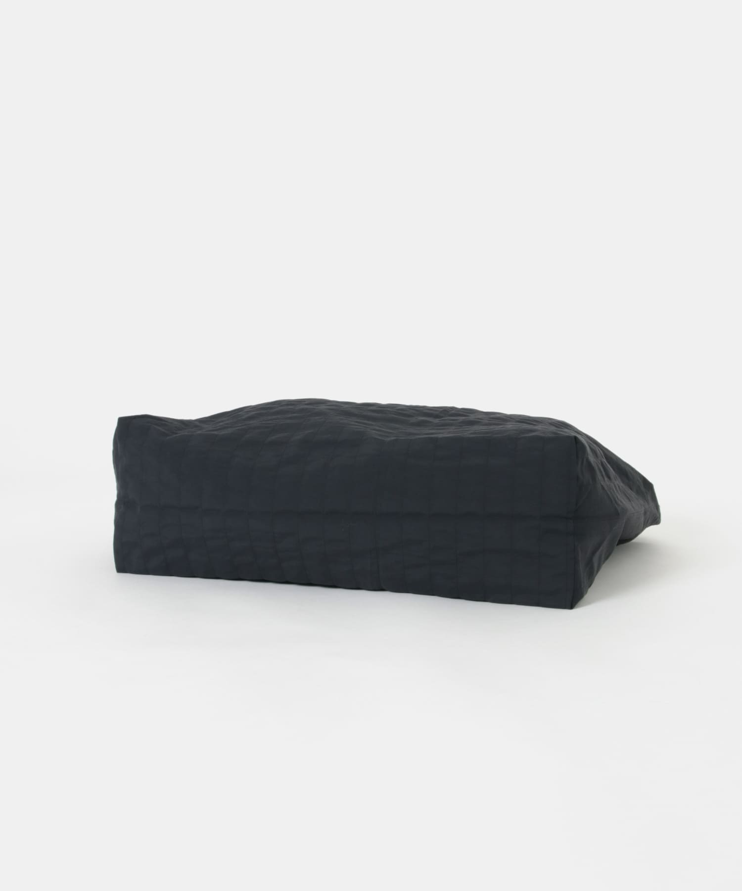 SFC　SFC MESSENGER TOTE Black one