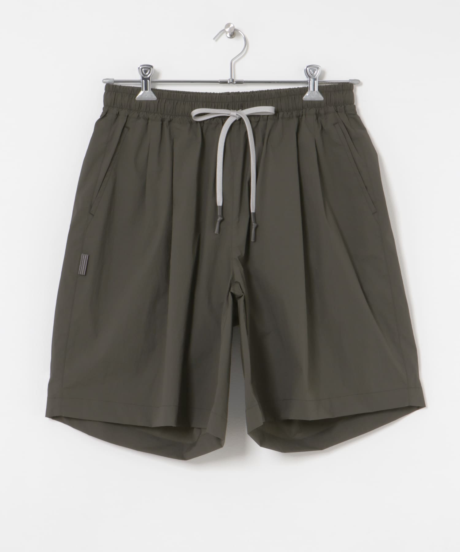 SFC NYLON BAGGY SHORTS(M D Grey): ボトム｜URBAN RESEARCH公式