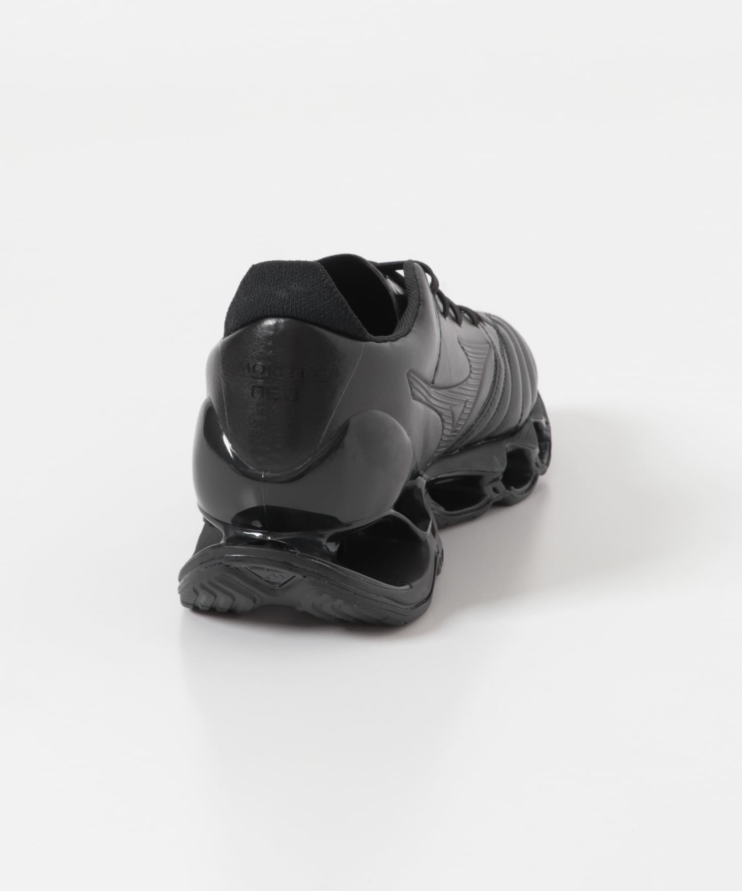 Mizuno　WAVE PROPHECY MORELIA NEO TRIPLE BLK 26