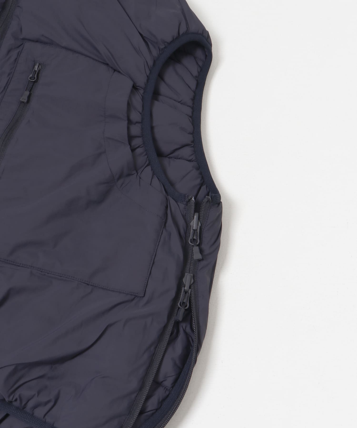 DAIWA PIER39　W's TECH REVERSIBLE CLIMBERS PUFFVEST NAVY FREE