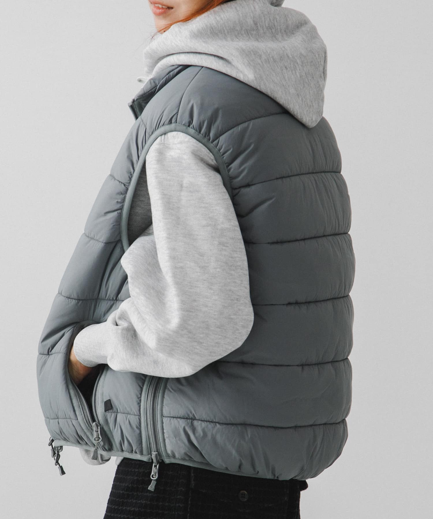 DAIWA PIER39　W's TECH REVERSIBLE CLIMBERS PUFFVEST LT.GRAY FREE